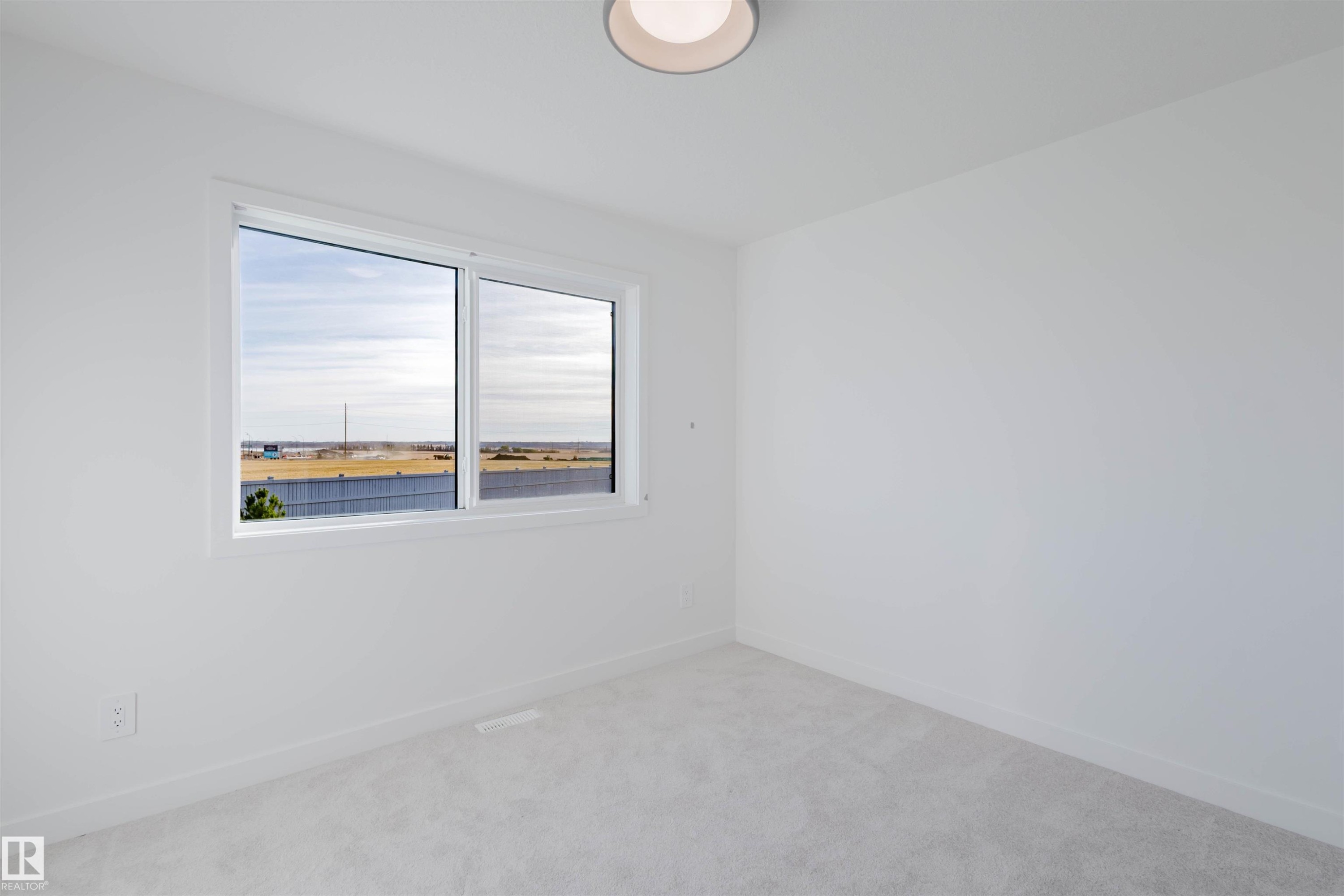 41 Chartres Close, St. Albert, AB - Indoor Photo Showing Other Room