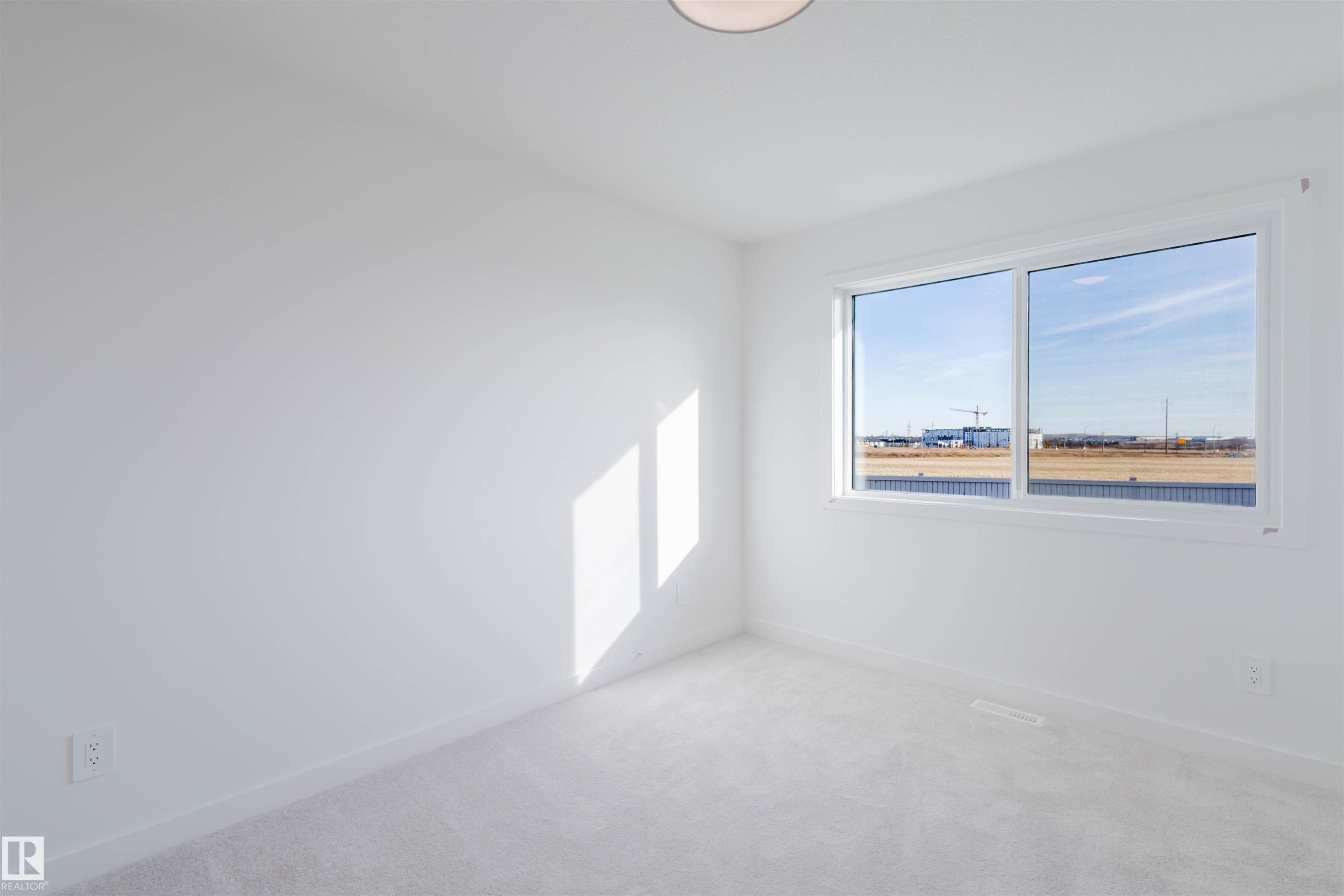 41 Chartres Close, St. Albert, AB - Indoor Photo Showing Other Room