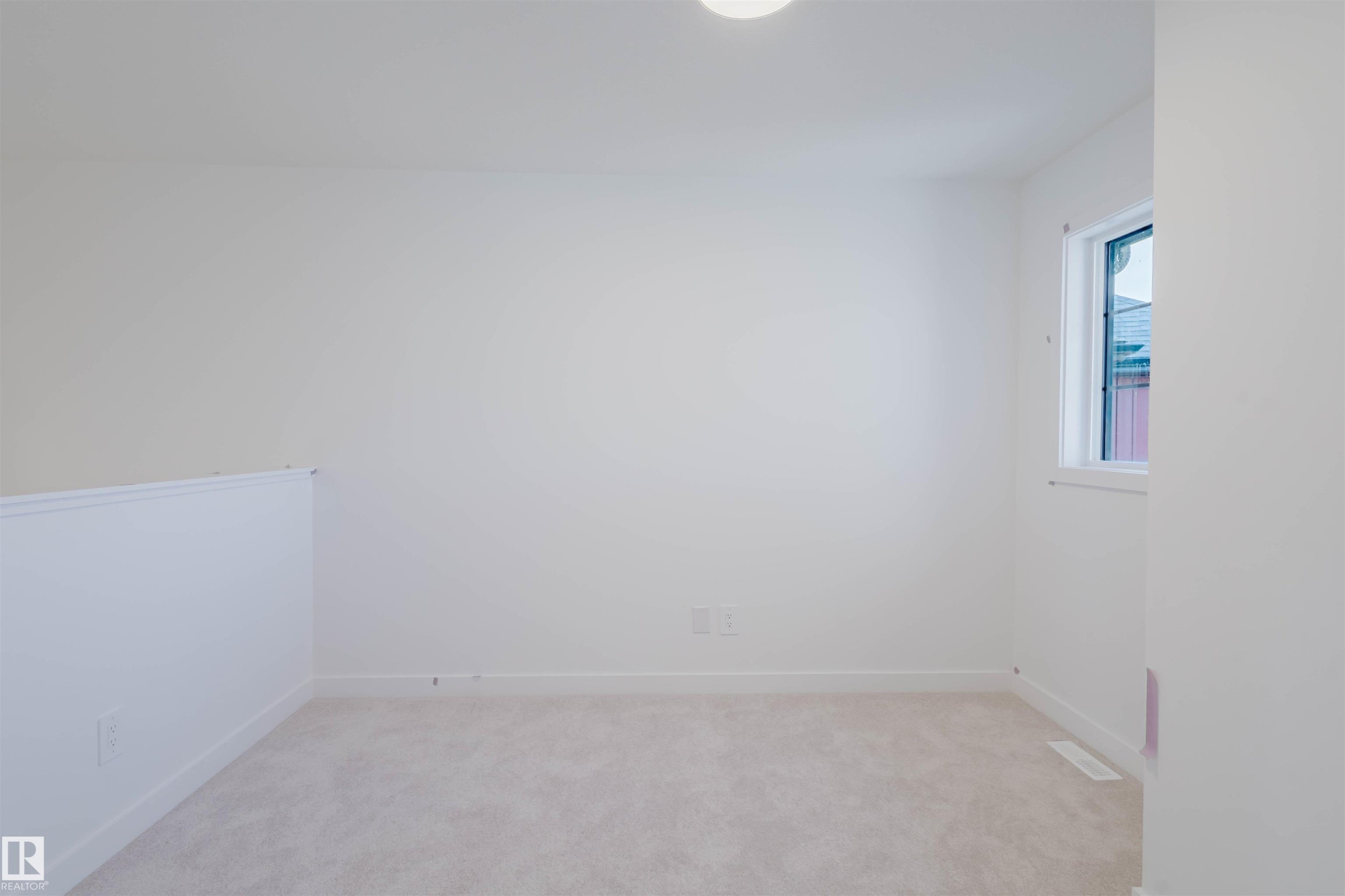 41 Chartres Close, St. Albert, AB - Indoor Photo Showing Other Room