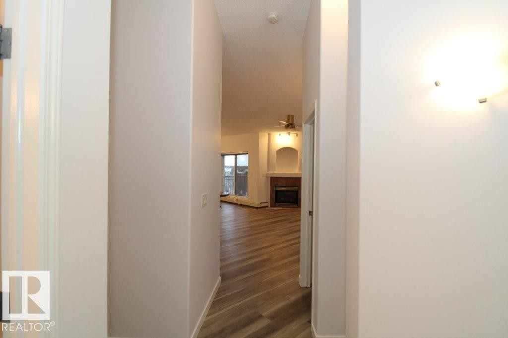 414 5280 Terwillegar Boulevard, Edmonton, AB - Indoor Photo Showing Other Room
