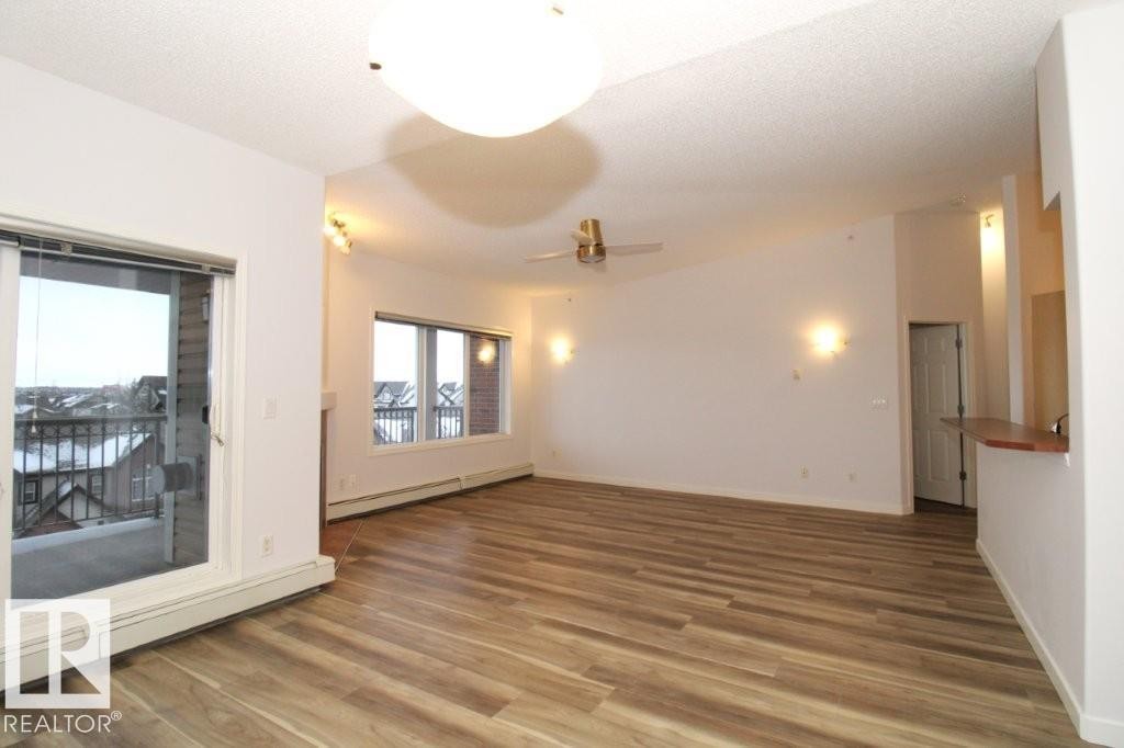 414 5280 Terwillegar Boulevard, Edmonton, AB - Indoor Photo Showing Other Room