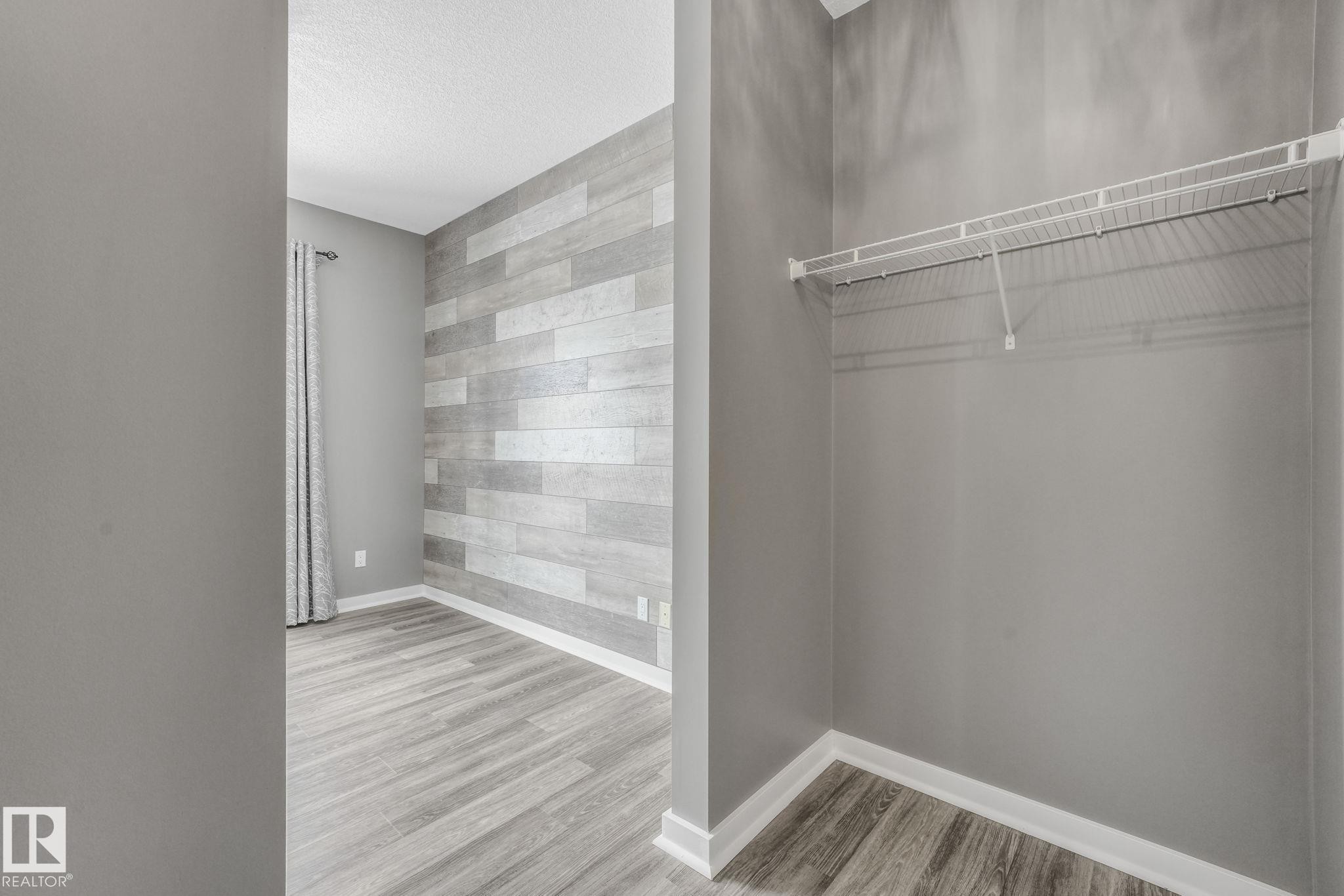 412 10518 113 Street, Edmonton, AB - Indoor