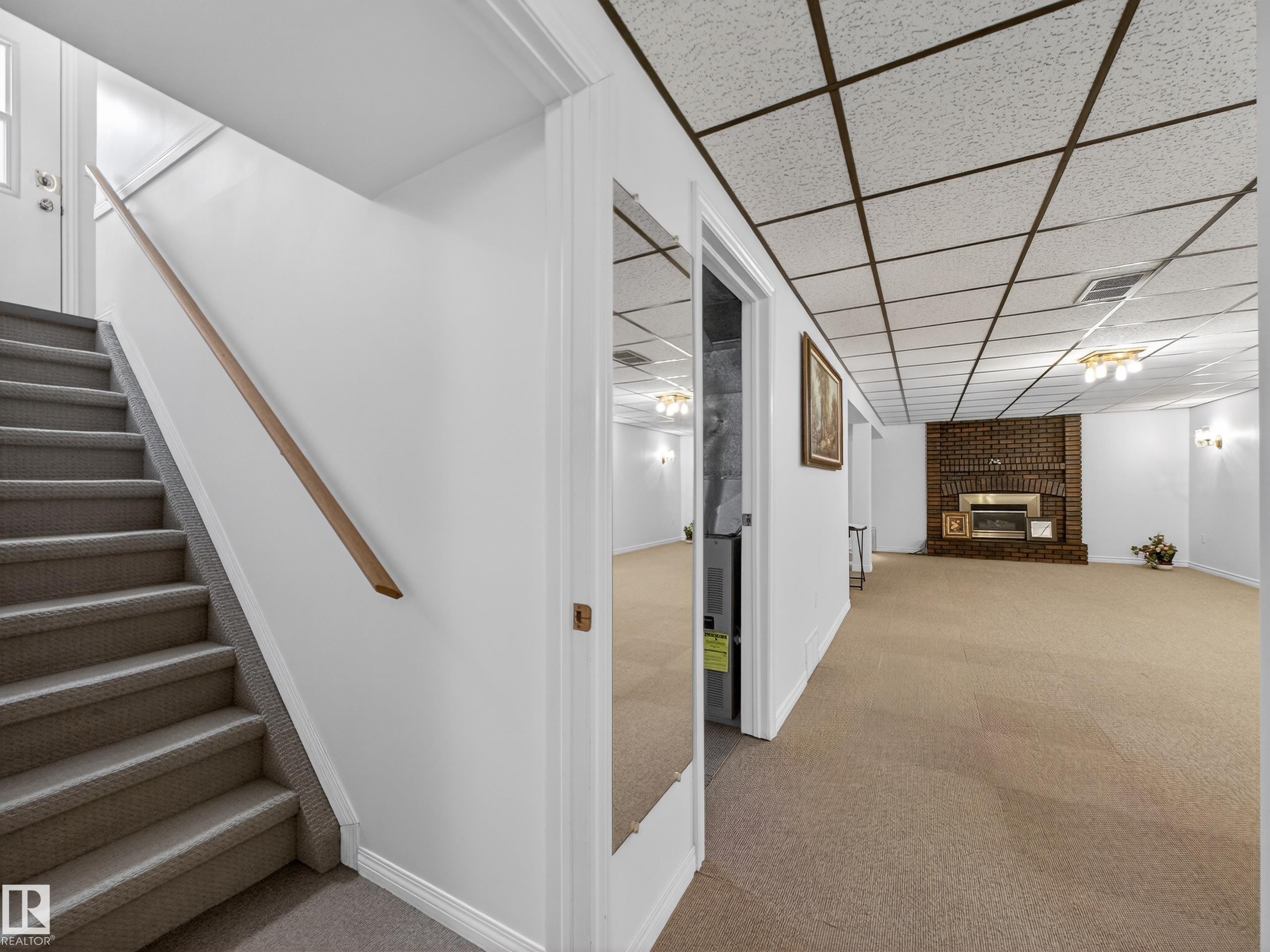 8906 83 Avenue, Edmonton, AB - Indoor Photo Showing Other Room