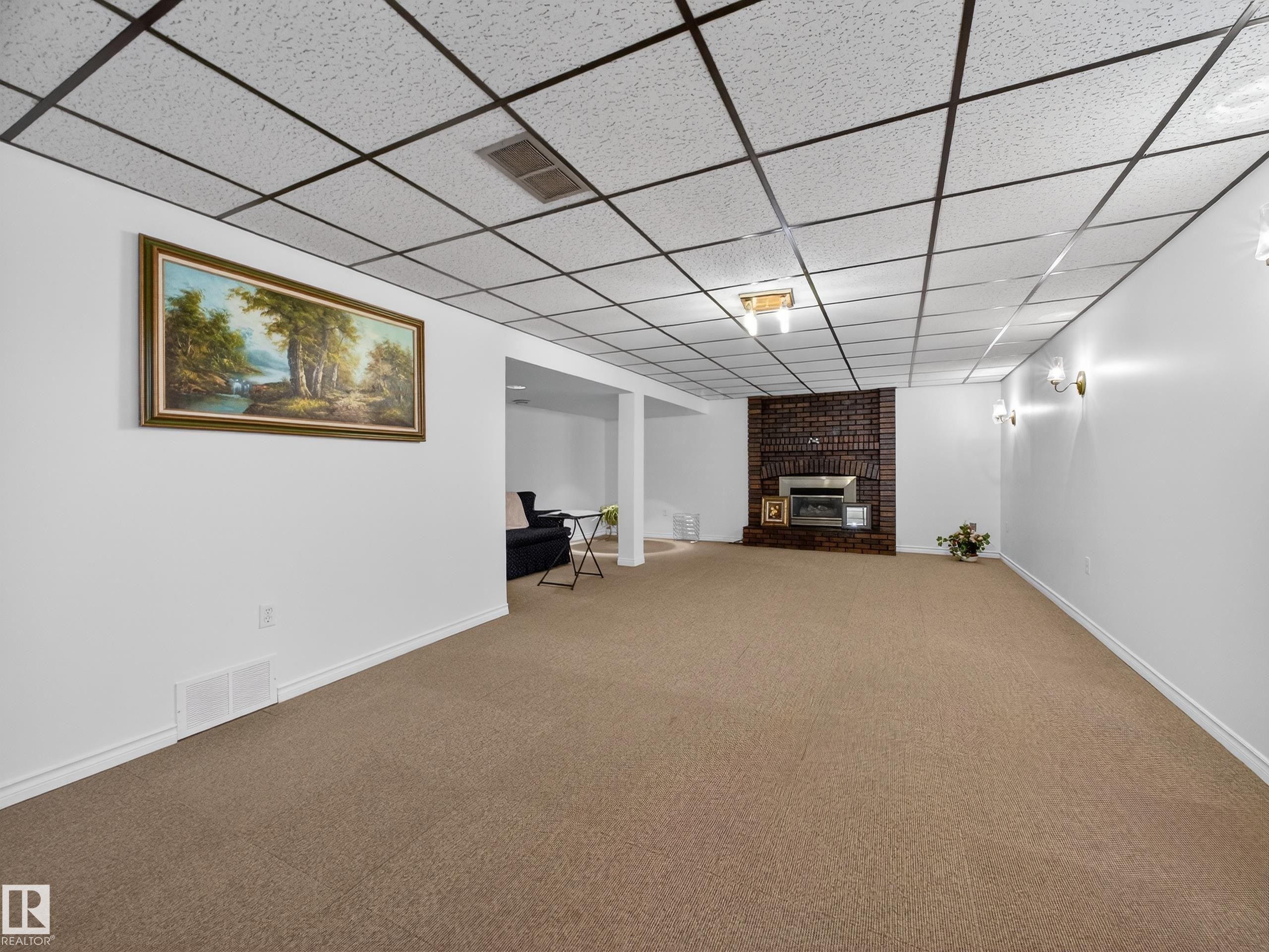 8906 83 Avenue, Edmonton, AB - Indoor Photo Showing Other Room