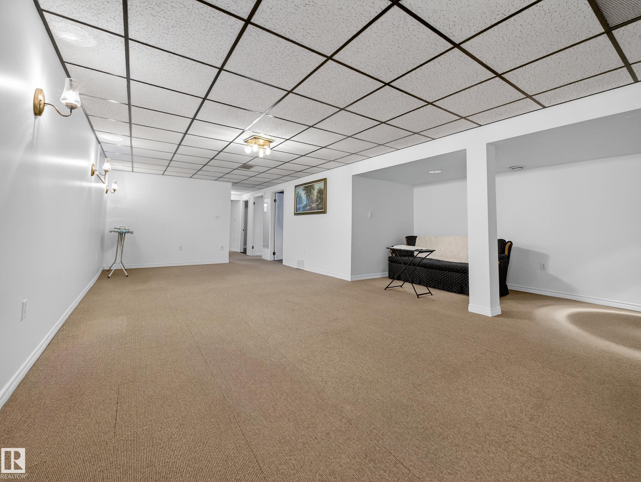 8906 83 Avenue, Edmonton, AB - Indoor Photo Showing Other Room