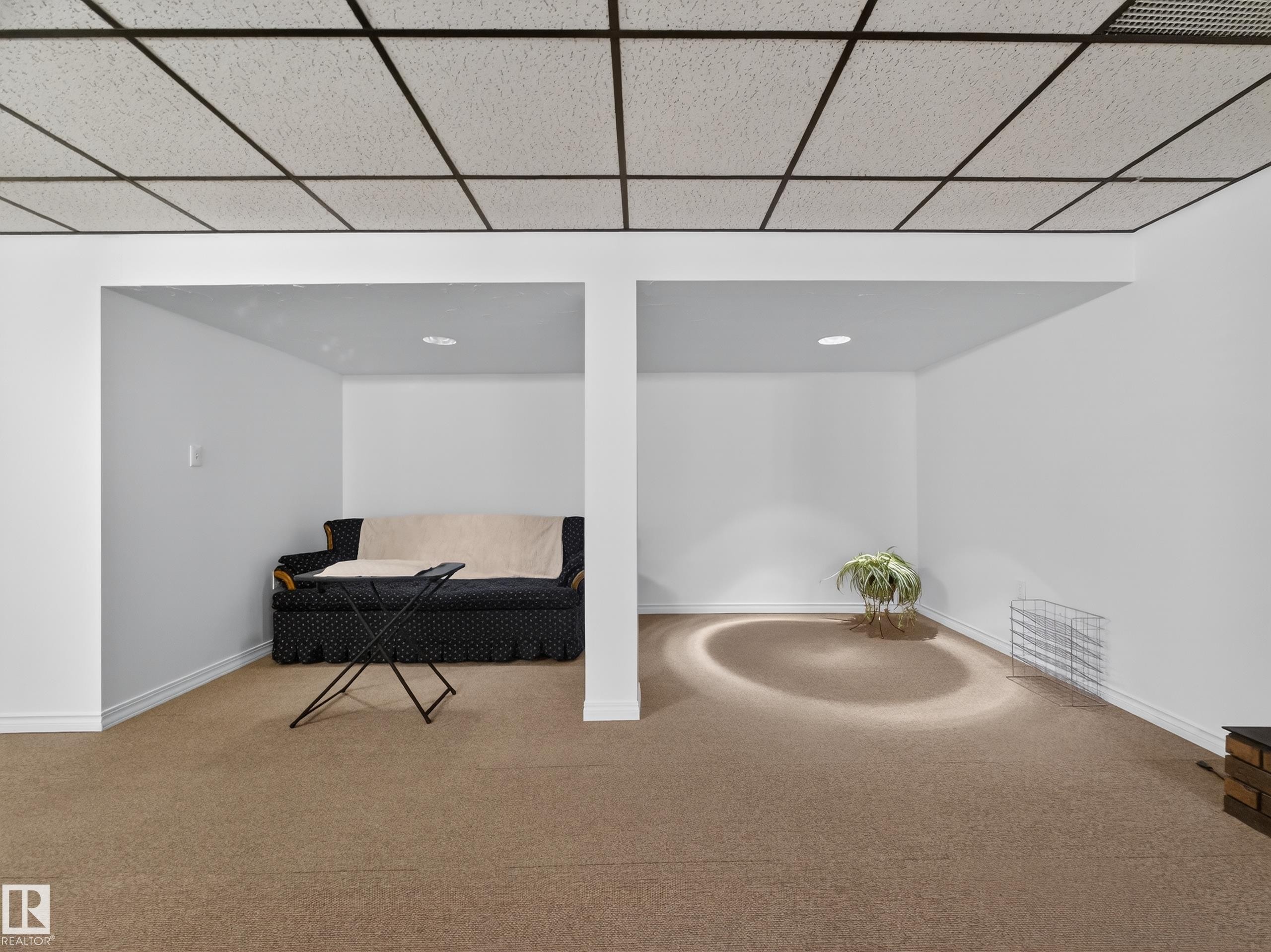 8906 83 Avenue, Edmonton, AB - Indoor Photo Showing Other Room