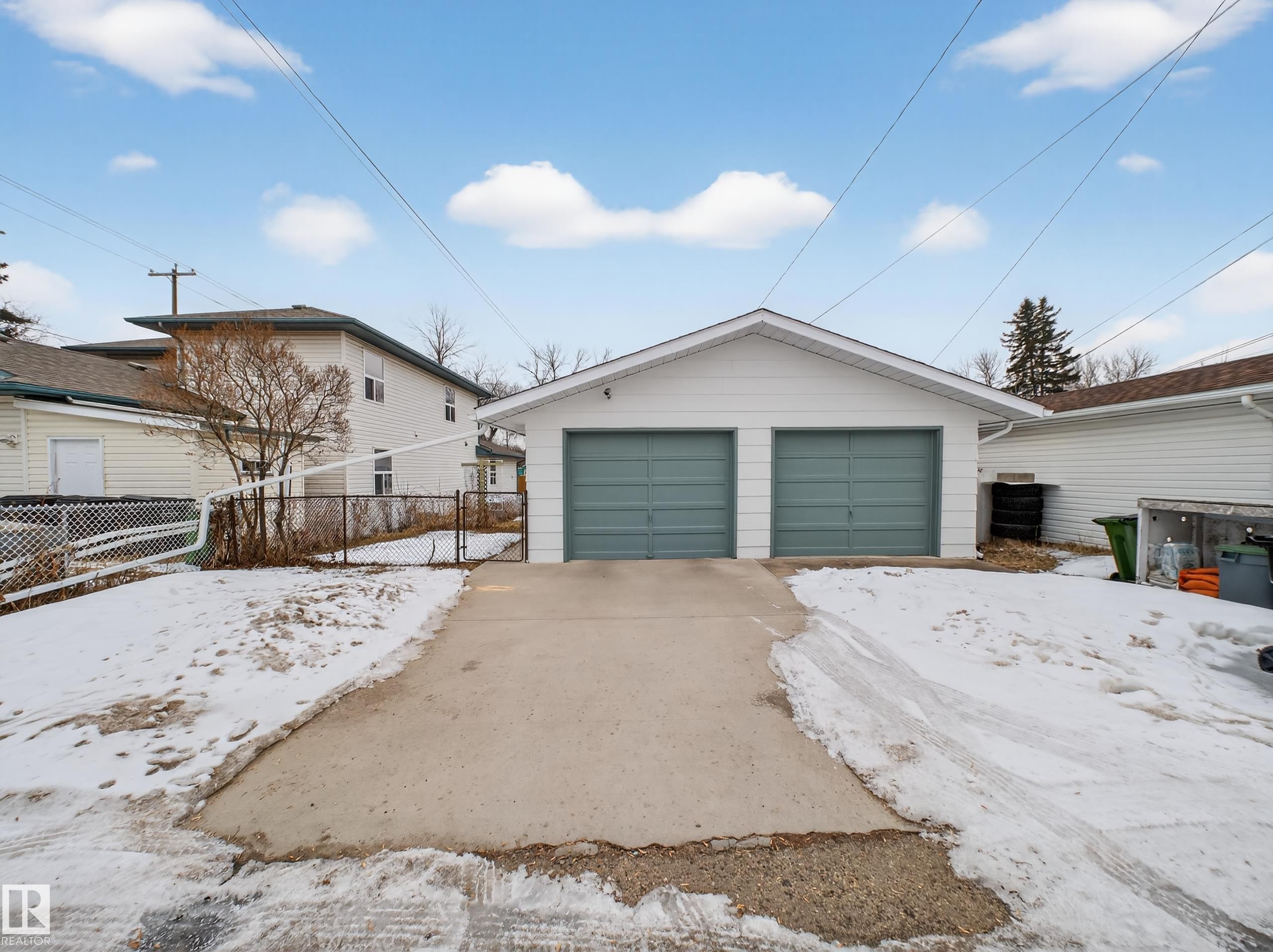 8906 83 Avenue, Edmonton, AB - Outdoor