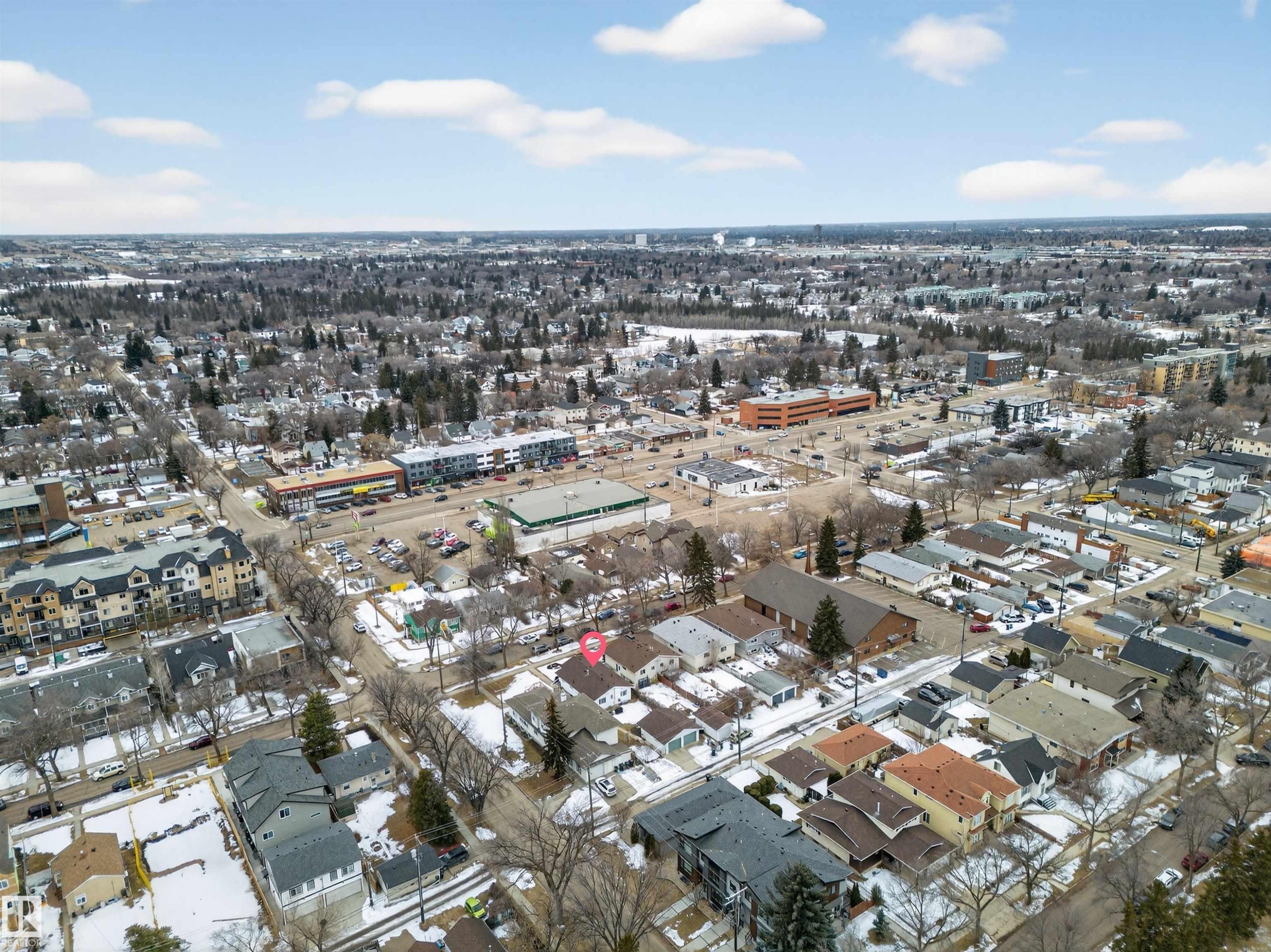 8906 83 Avenue, Edmonton, AB - Outdoor With View