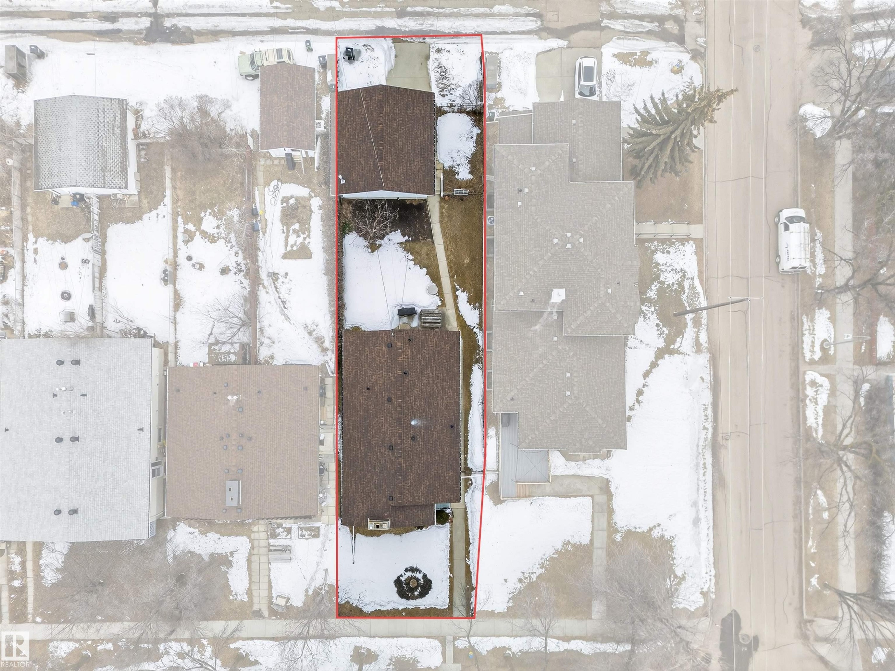 8906 83 Avenue, Edmonton, AB -