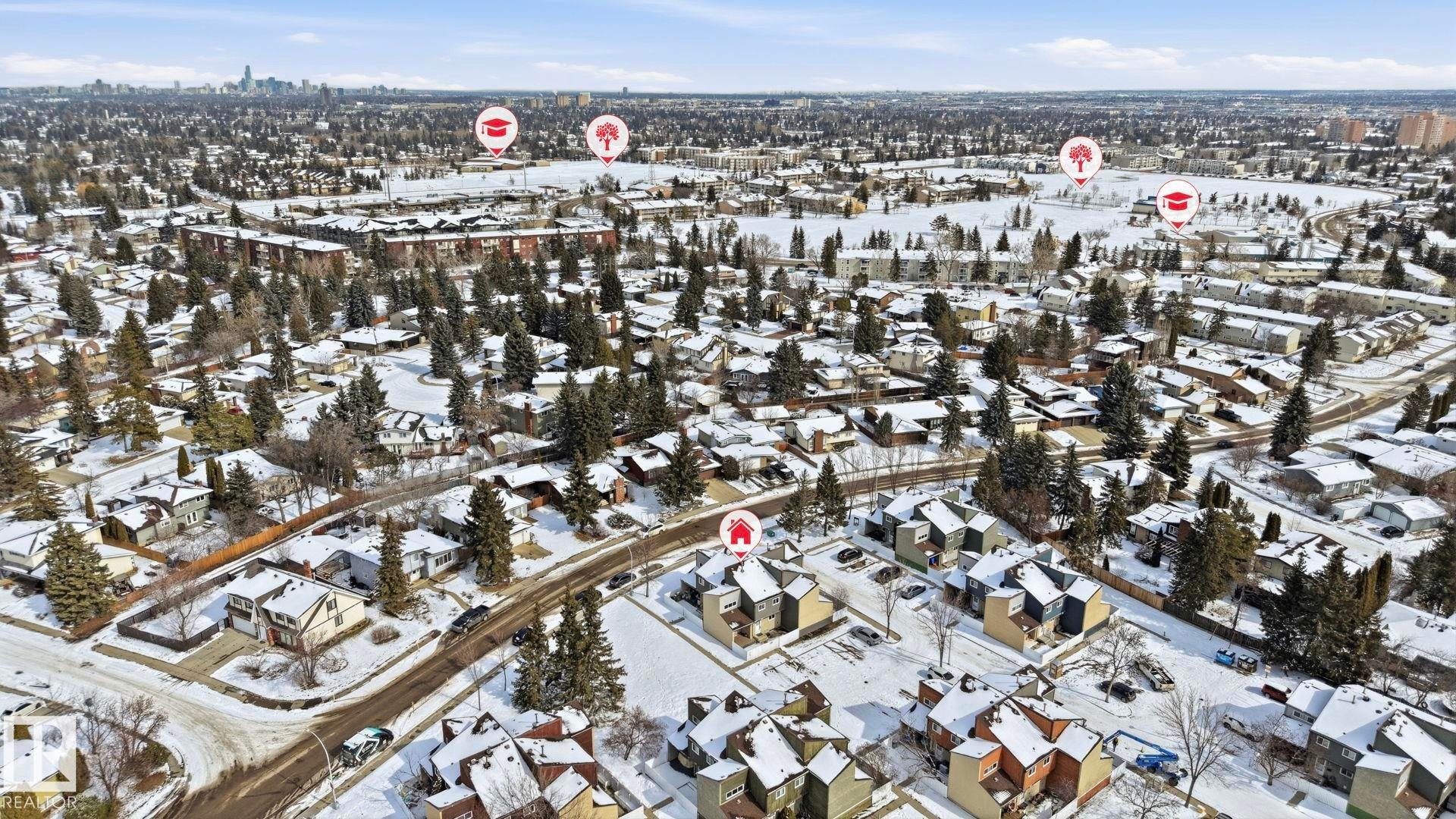 202 Kaskitayo Crest, Edmonton, AB - Outdoor With View