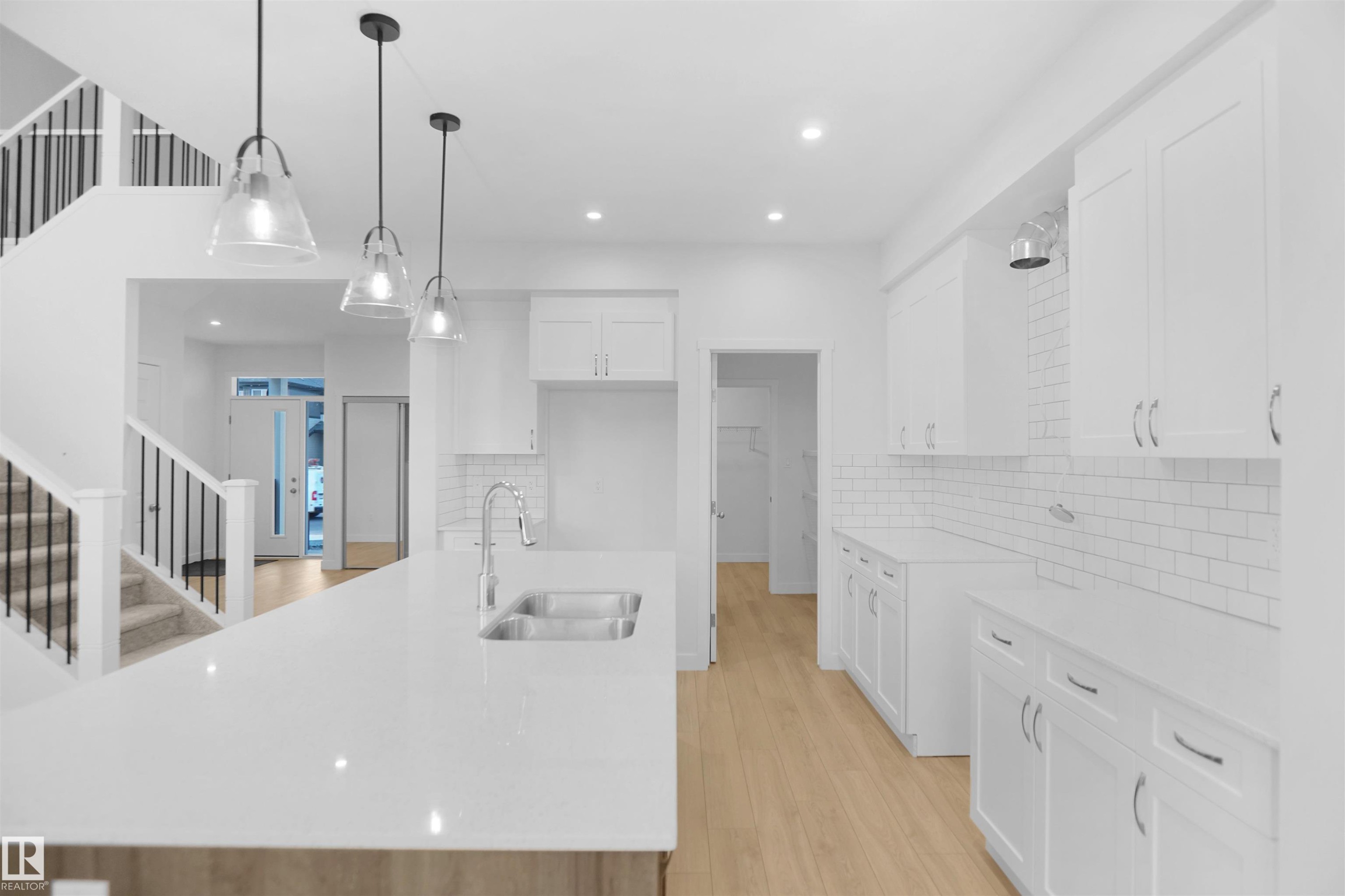 7227 182 Avenue, Edmonton, AB - Indoor Photo Showing Kitchen With Double Sink With Upgraded Kitchen