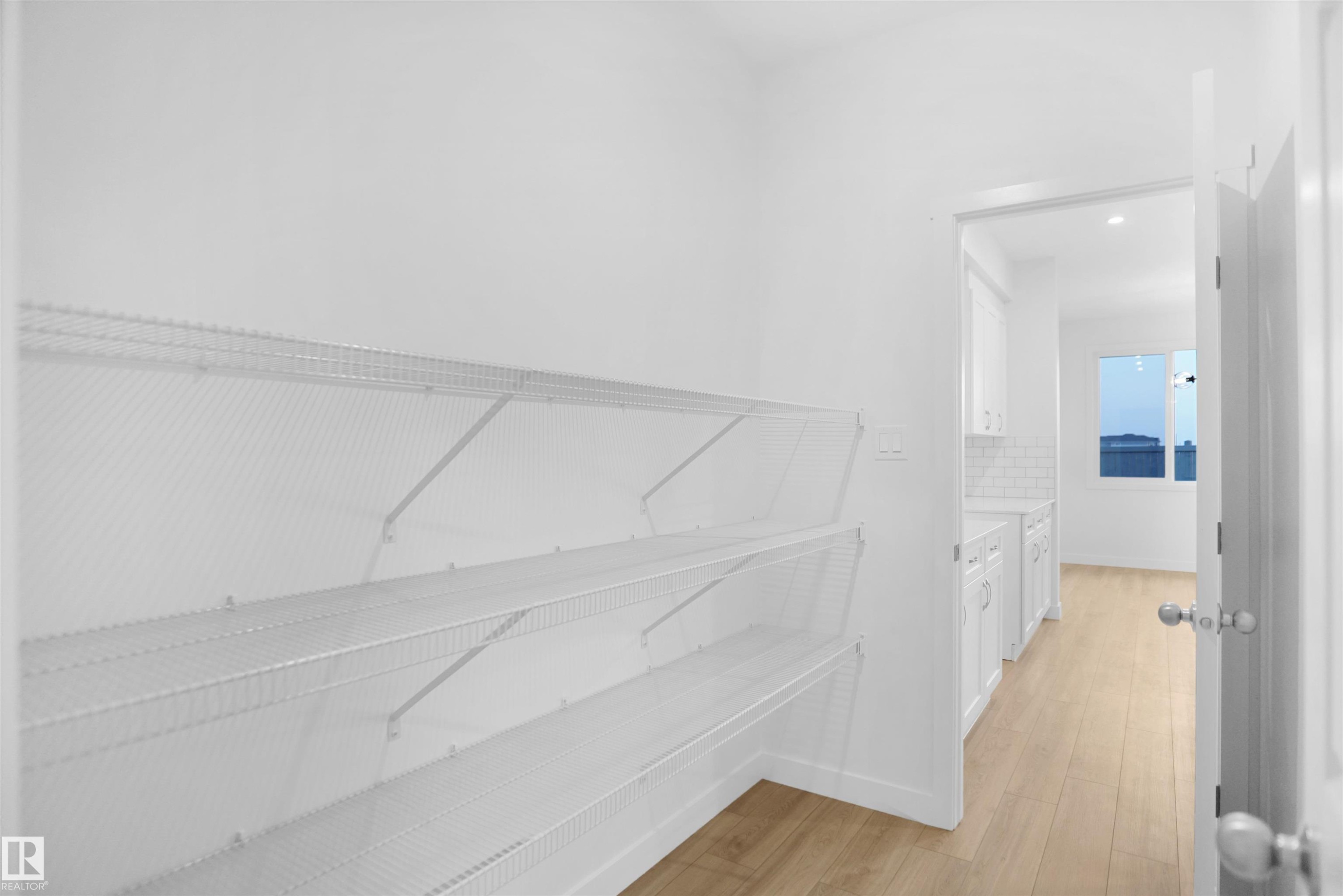 7227 182 Avenue, Edmonton, AB - Indoor