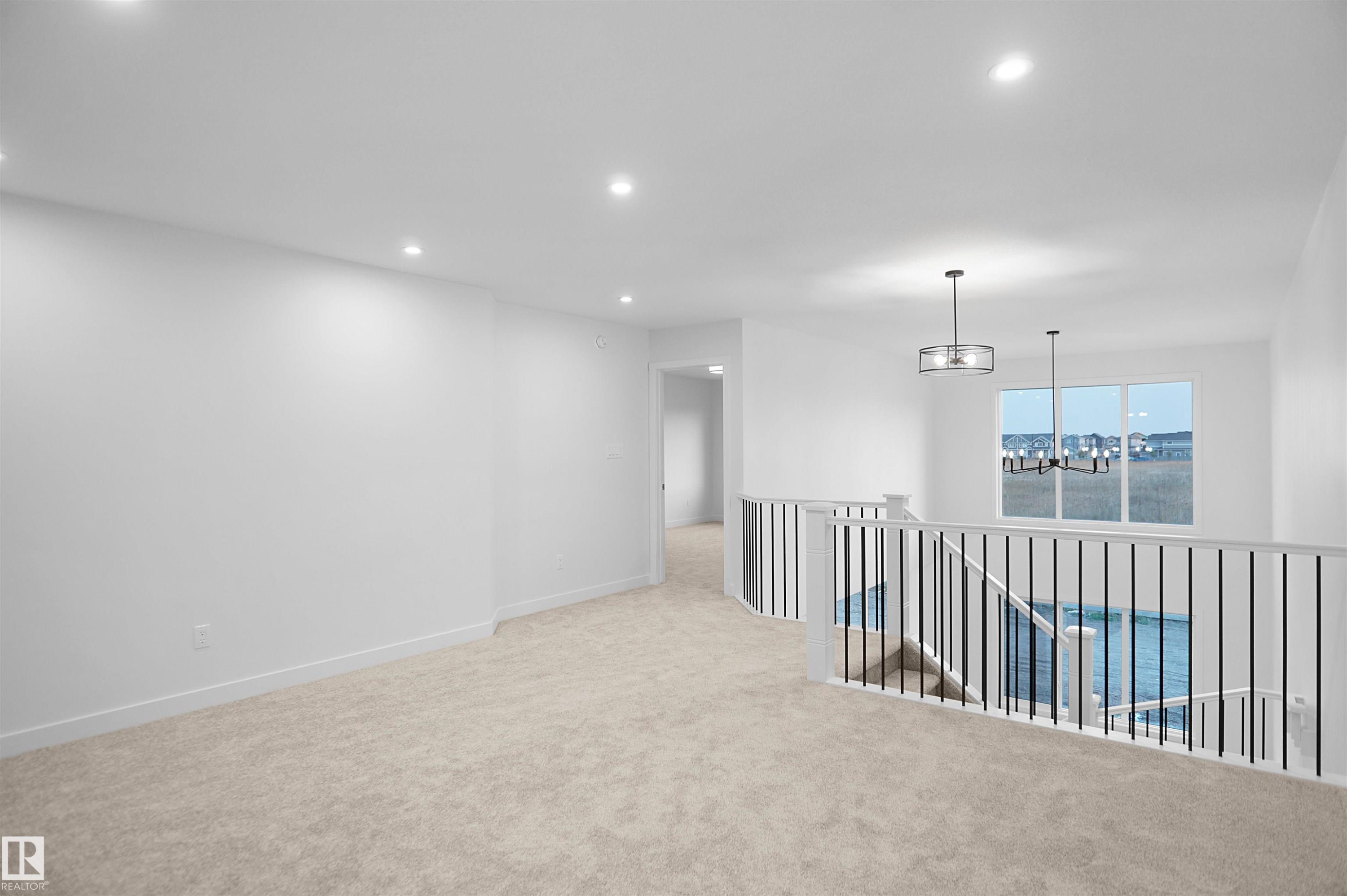 7227 182 Avenue, Edmonton, AB - Indoor Photo Showing Other Room