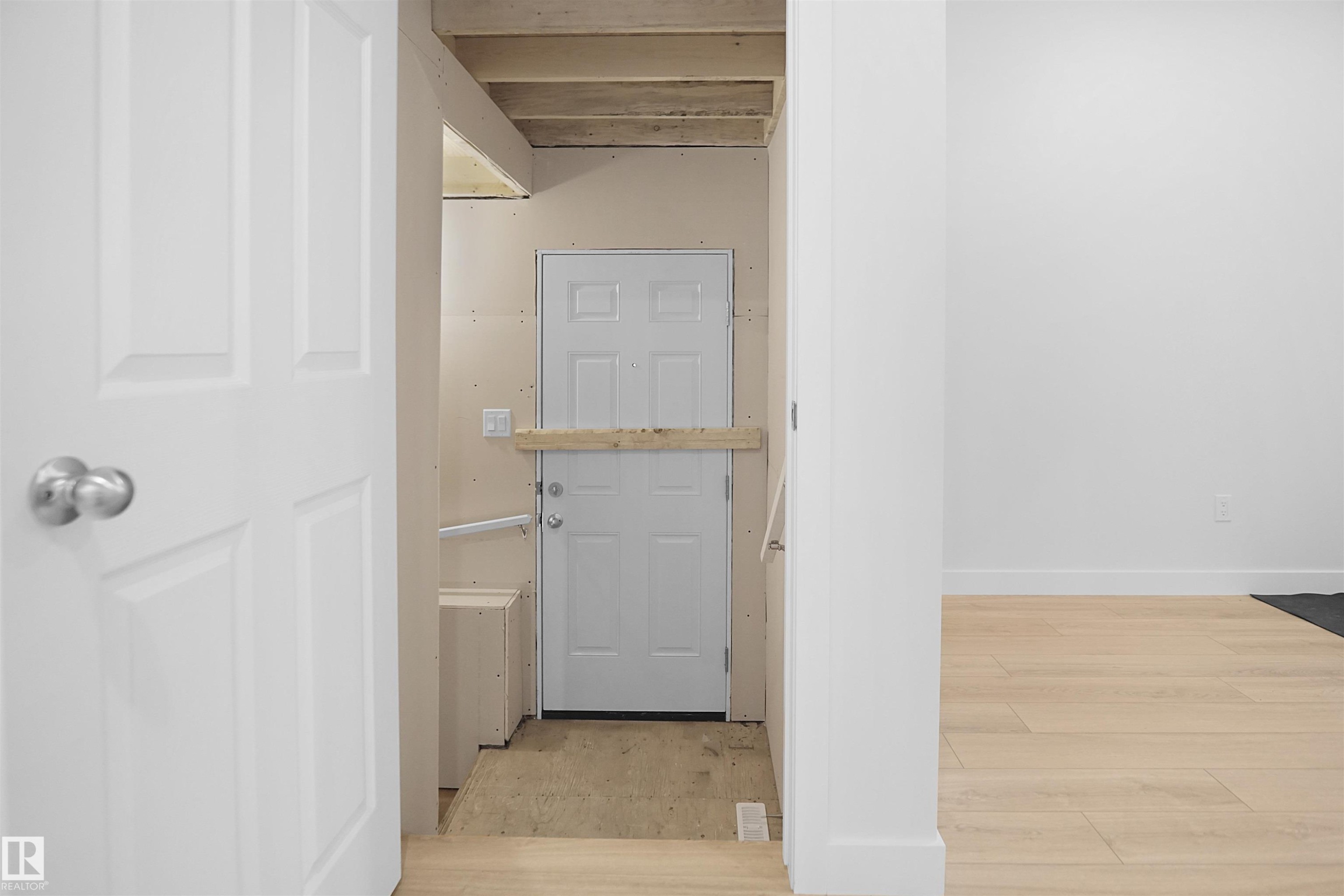 7227 182 Avenue, Edmonton, AB - Indoor Photo Showing Other Room