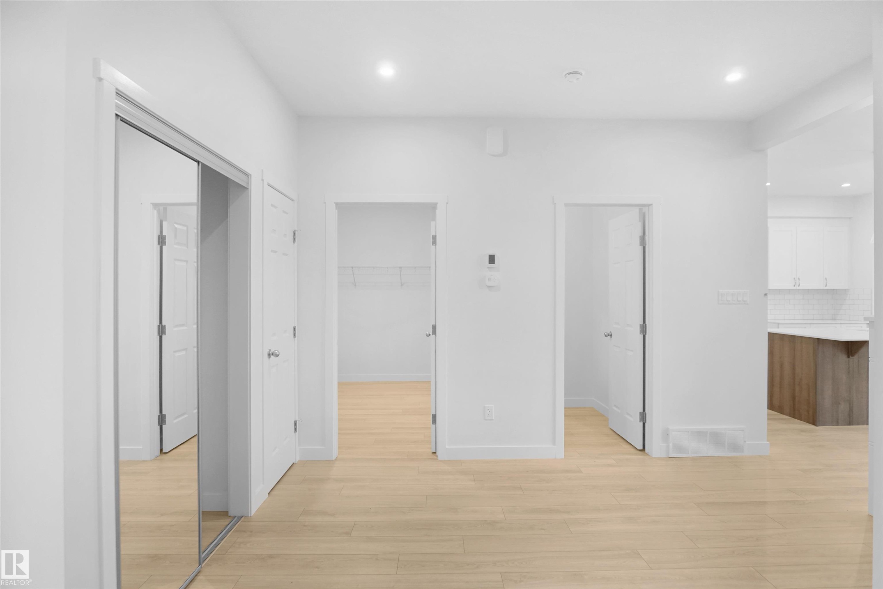 7227 182 Avenue, Edmonton, AB - Indoor Photo Showing Other Room