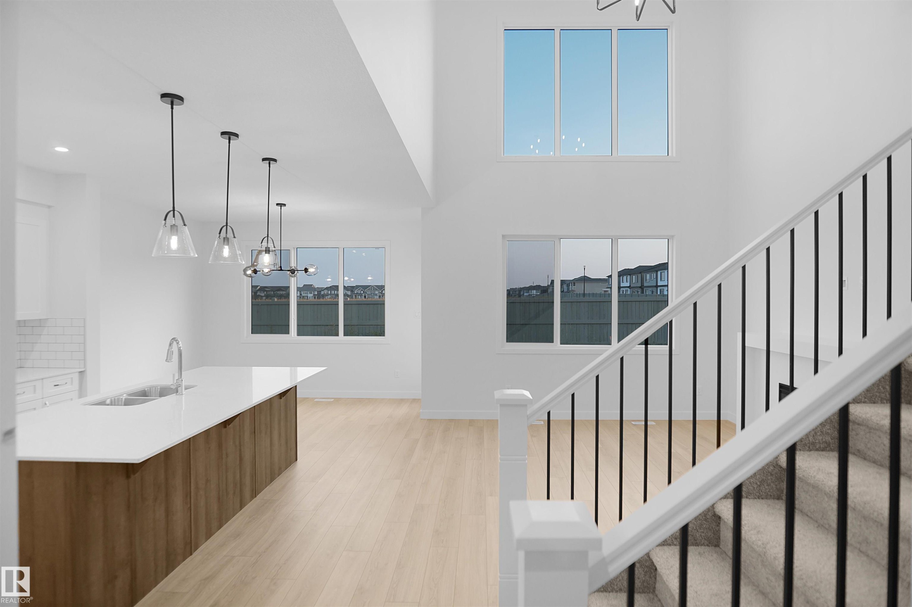 7227 182 Avenue, Edmonton, AB - Indoor