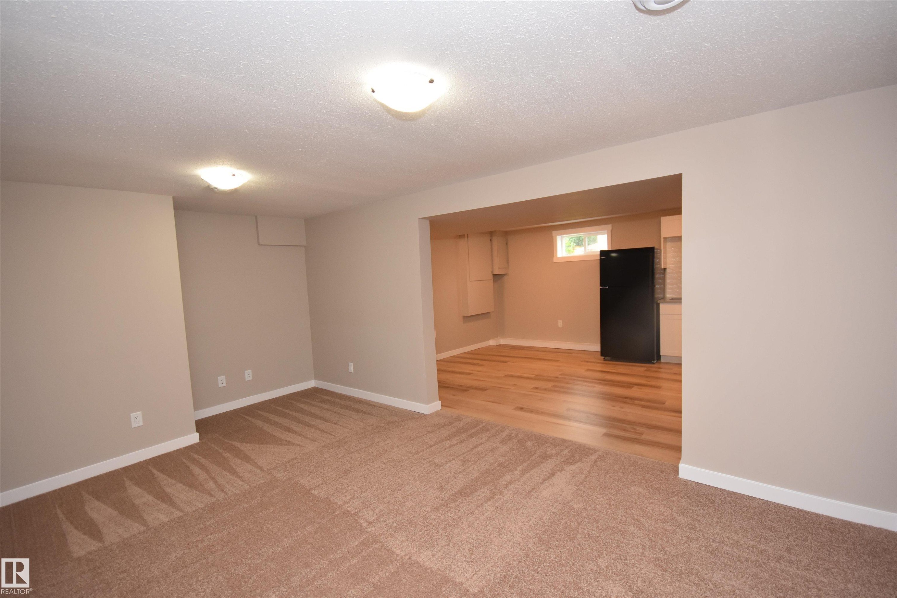 13527 70 Street, Edmonton, AB - Indoor Photo Showing Other Room