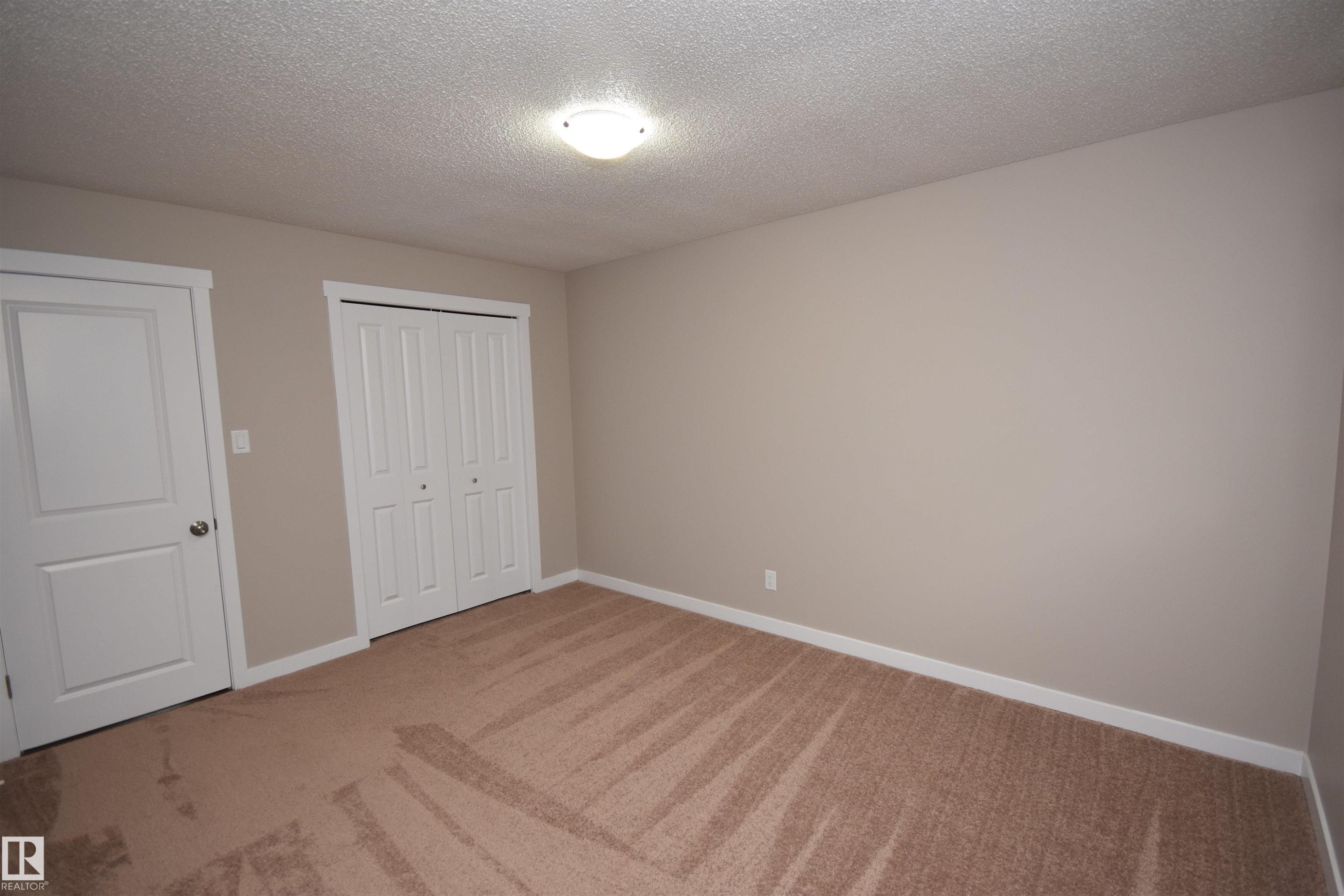 13527 70 Street, Edmonton, AB - Indoor Photo Showing Other Room