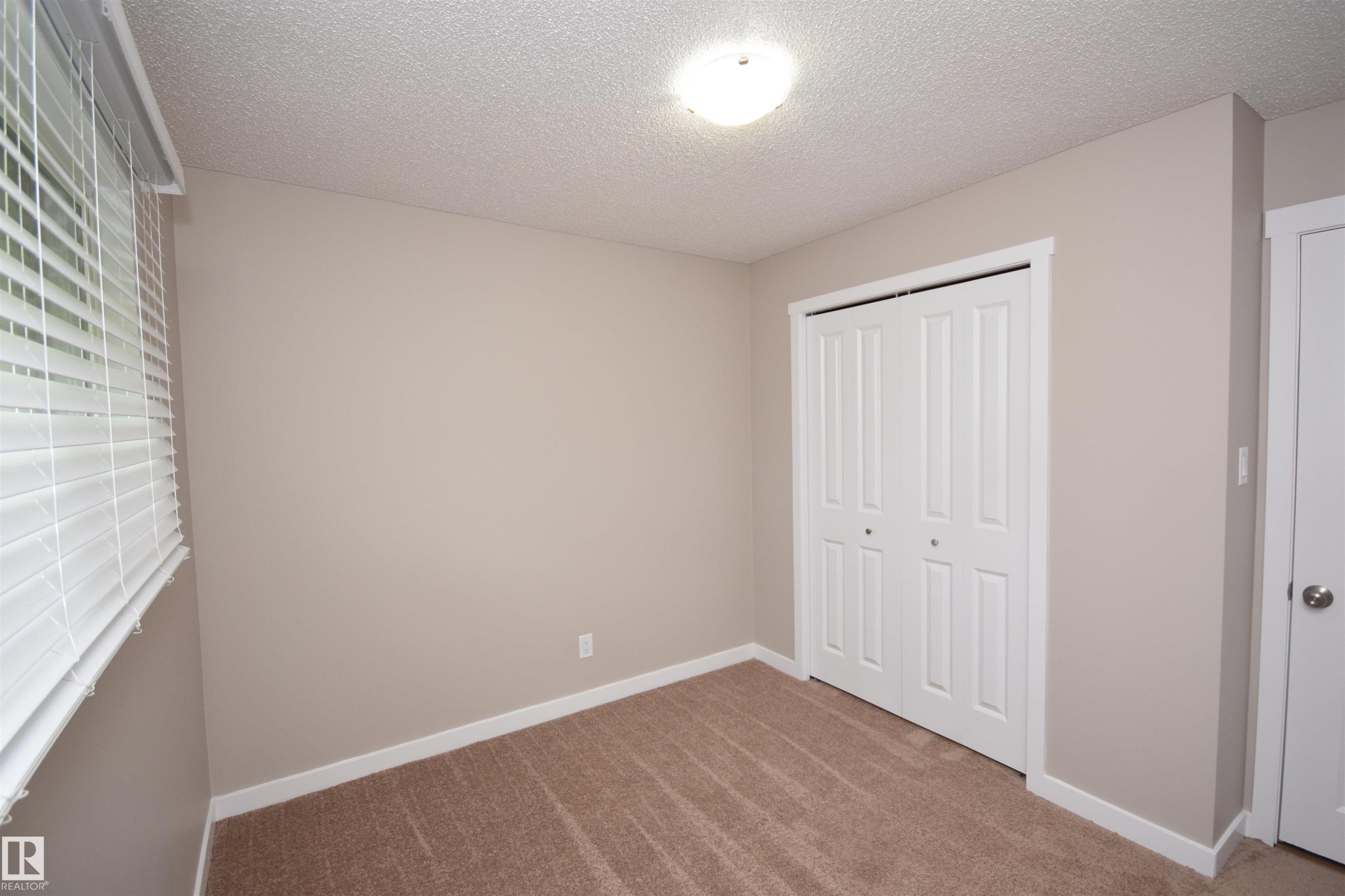 13527 70 Street, Edmonton, AB - Indoor Photo Showing Other Room