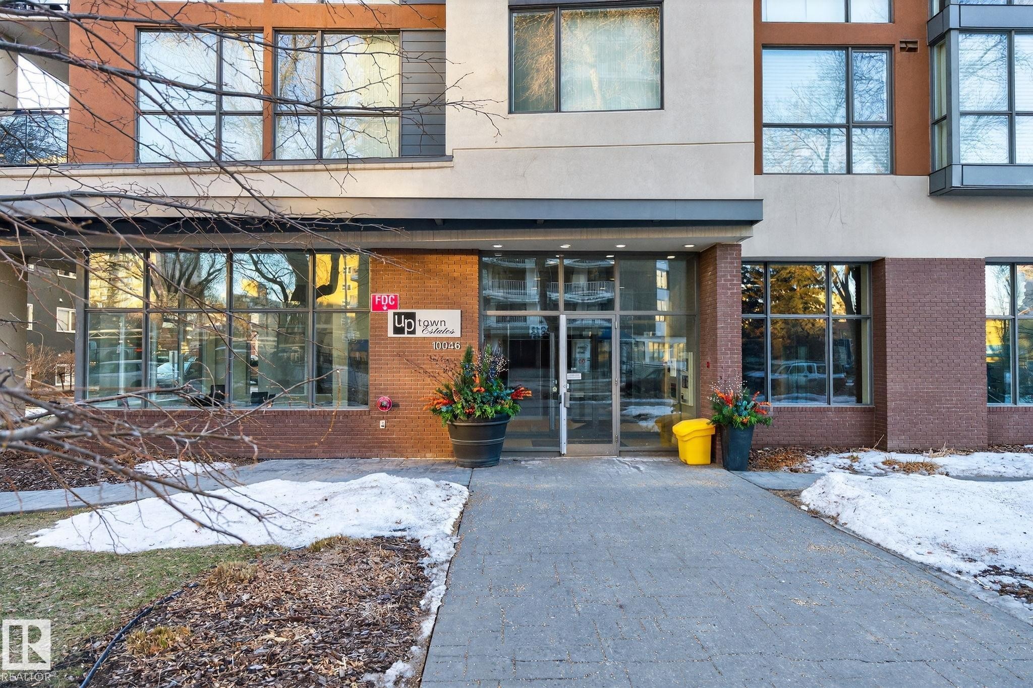 1404 10046 117 Street, Edmonton, AB - Outdoor