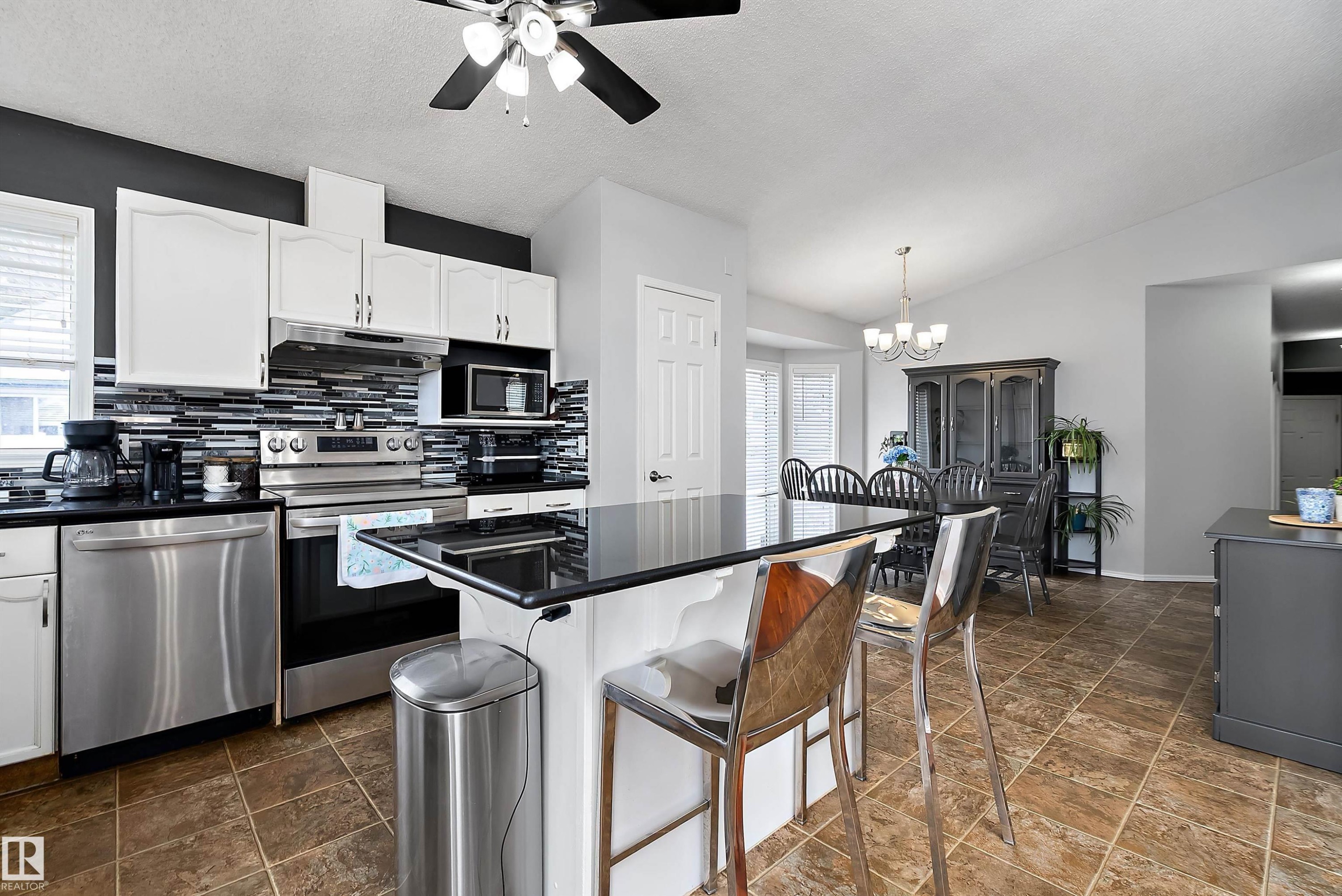 3706 131A Avenue, Edmonton, AB - Indoor Photo Showing Kitchen With Stainless Steel Kitchen With Upgraded Kitchen