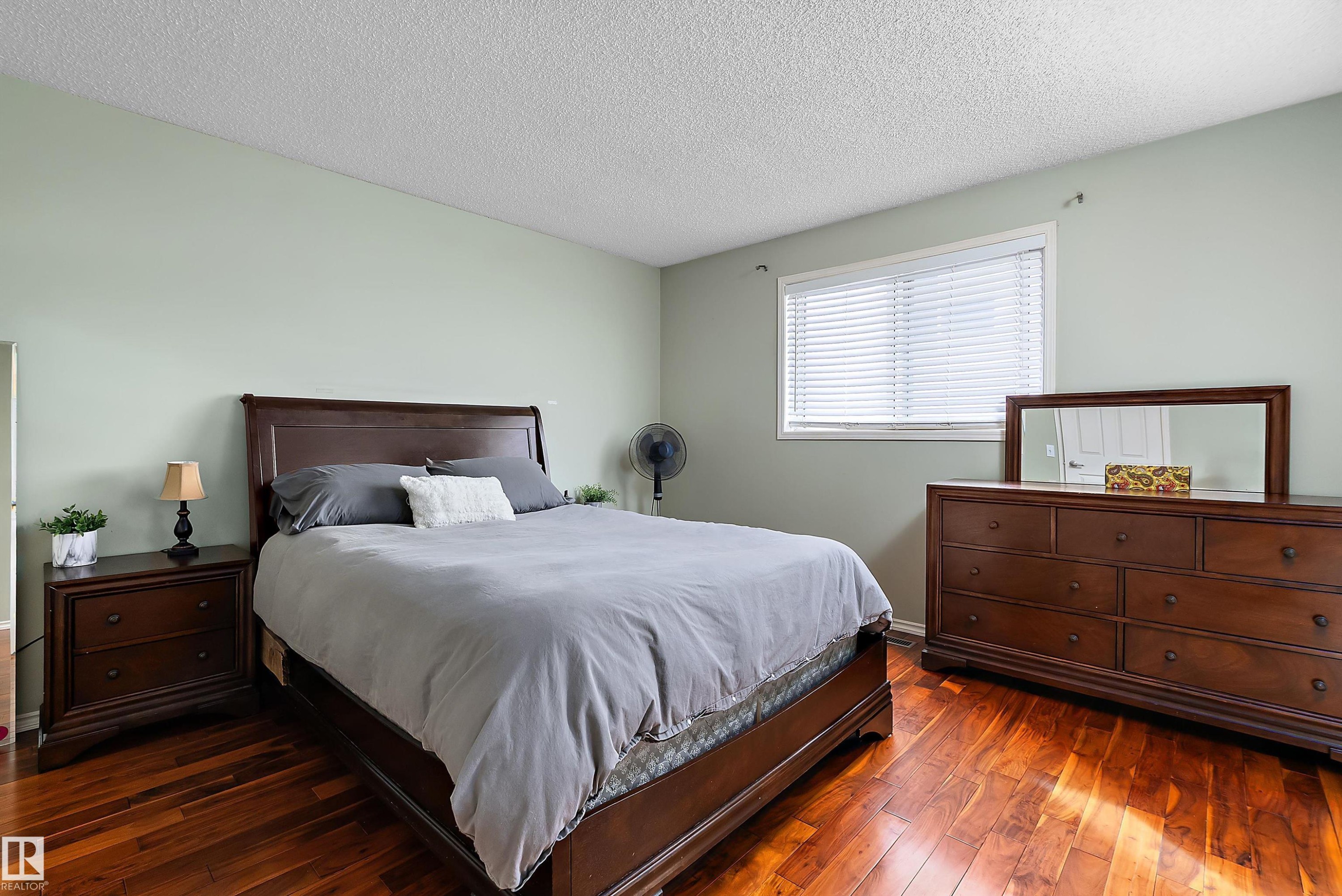 3706 131A Avenue, Edmonton, AB - Indoor Photo Showing Bedroom