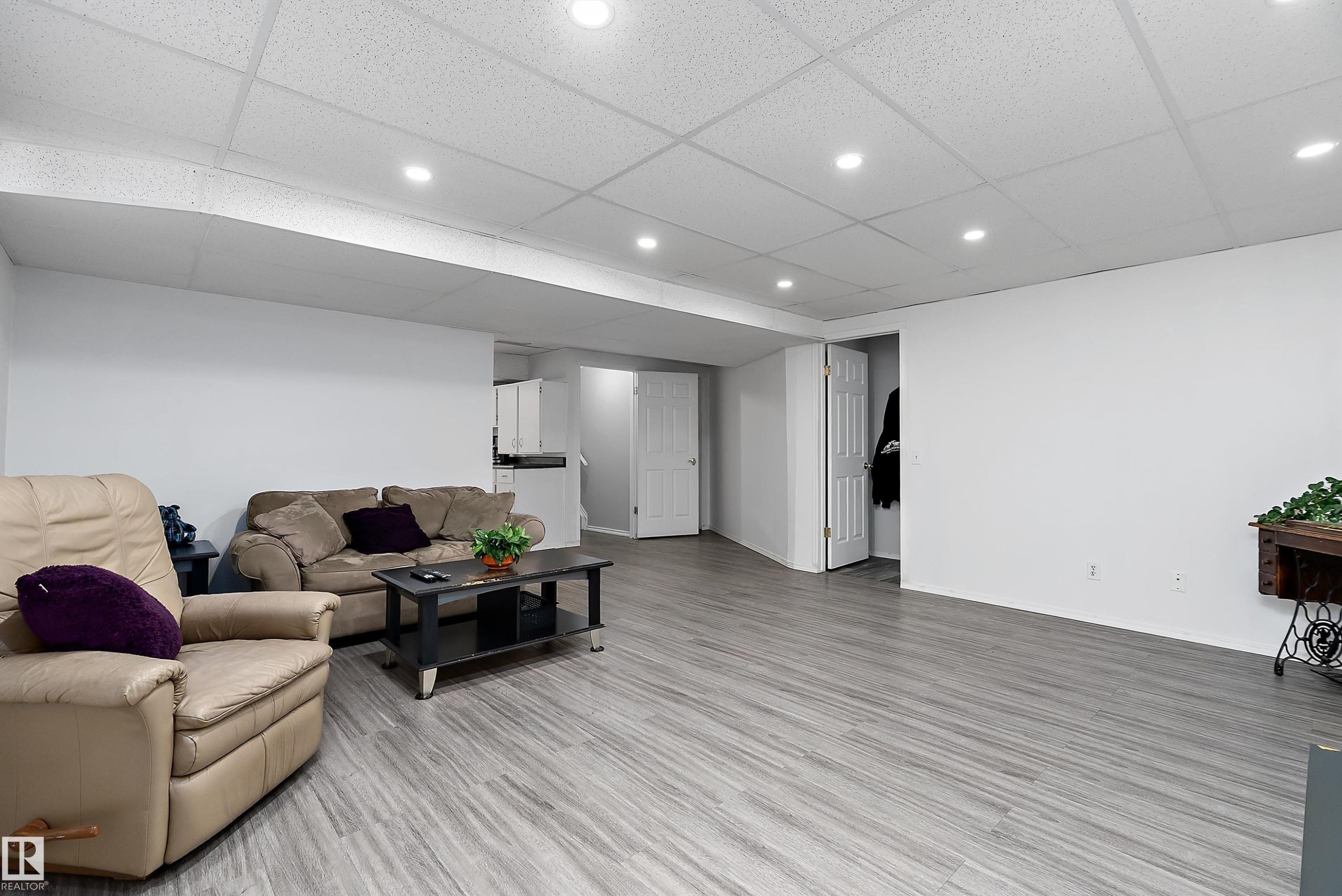 3706 131A Avenue, Edmonton, AB - Indoor