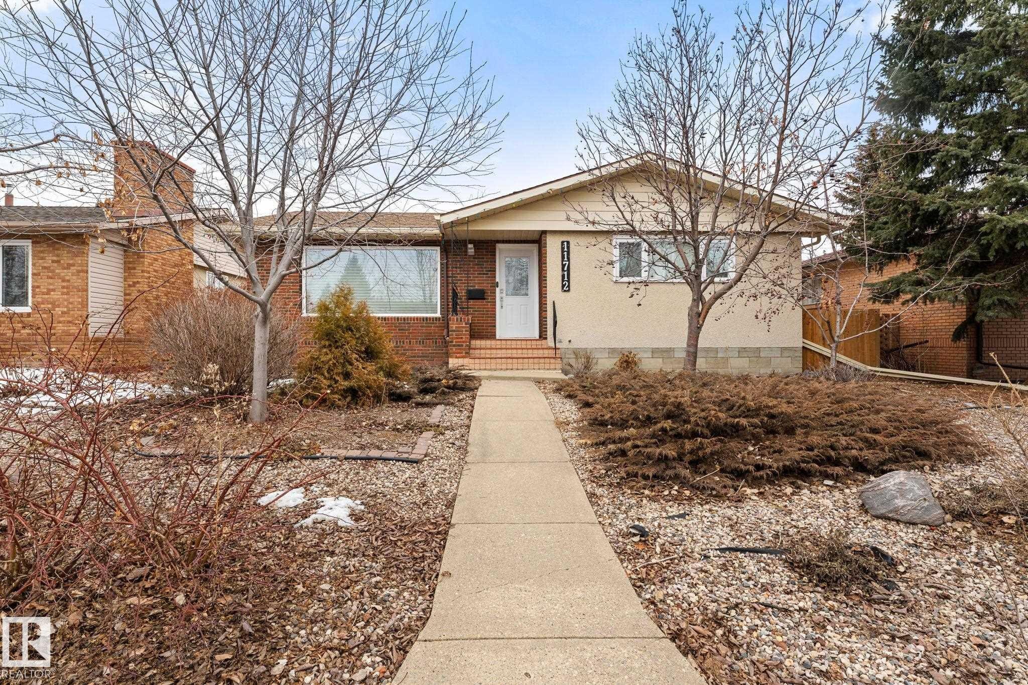 11712 48 Avenue, Edmonton, AB - Outdoor