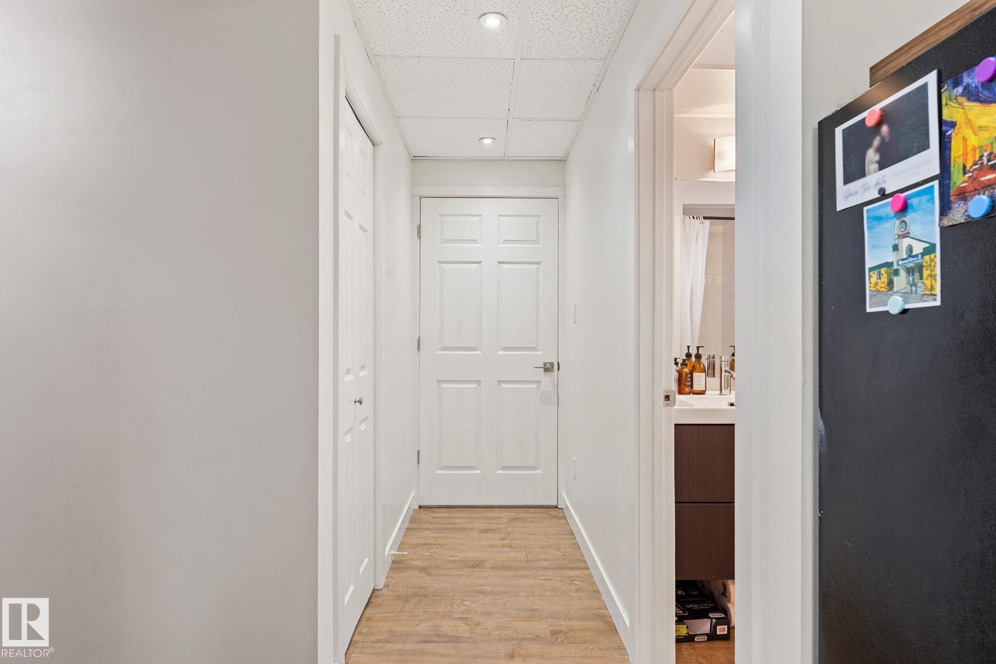 11712 48 Avenue, Edmonton, AB - Indoor Photo Showing Other Room