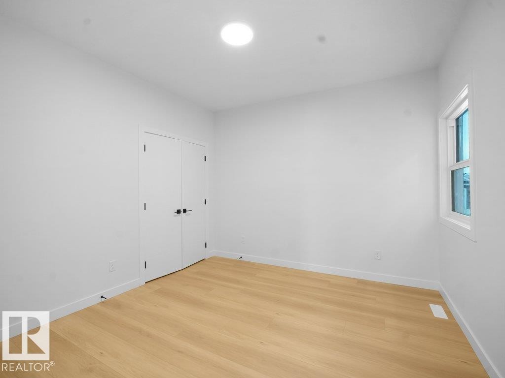 3328 Chickadee Drive, Edmonton, AB - Indoor Photo Showing Other Room