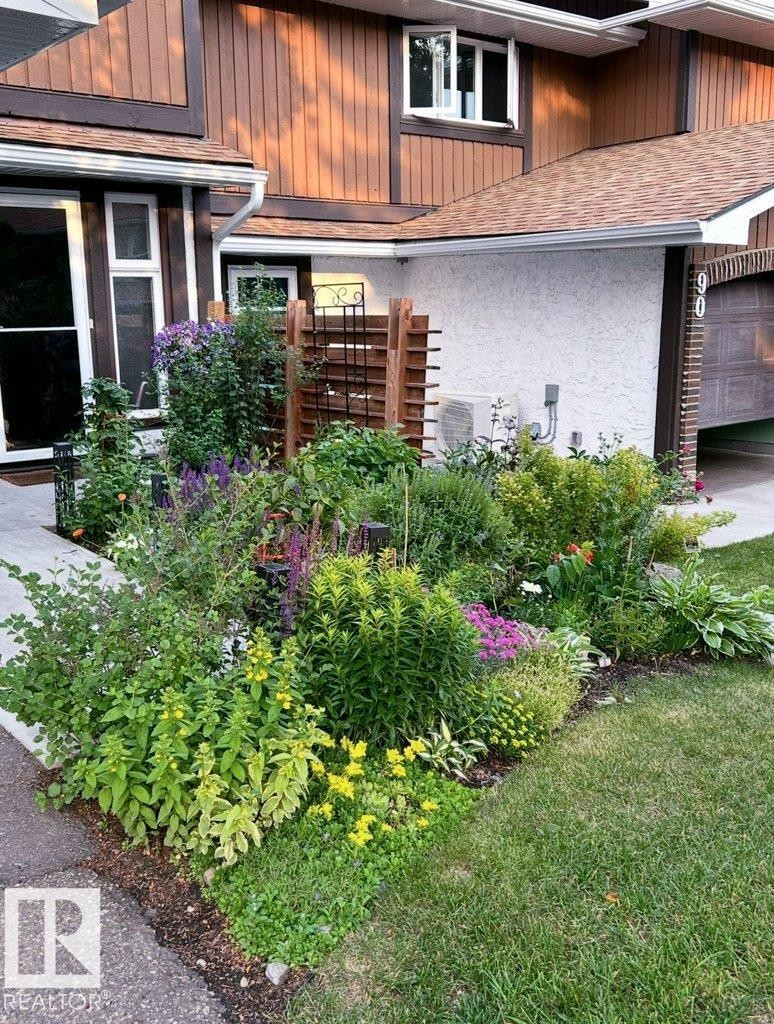 91 Hearthstone, Edmonton, AB - Outdoor