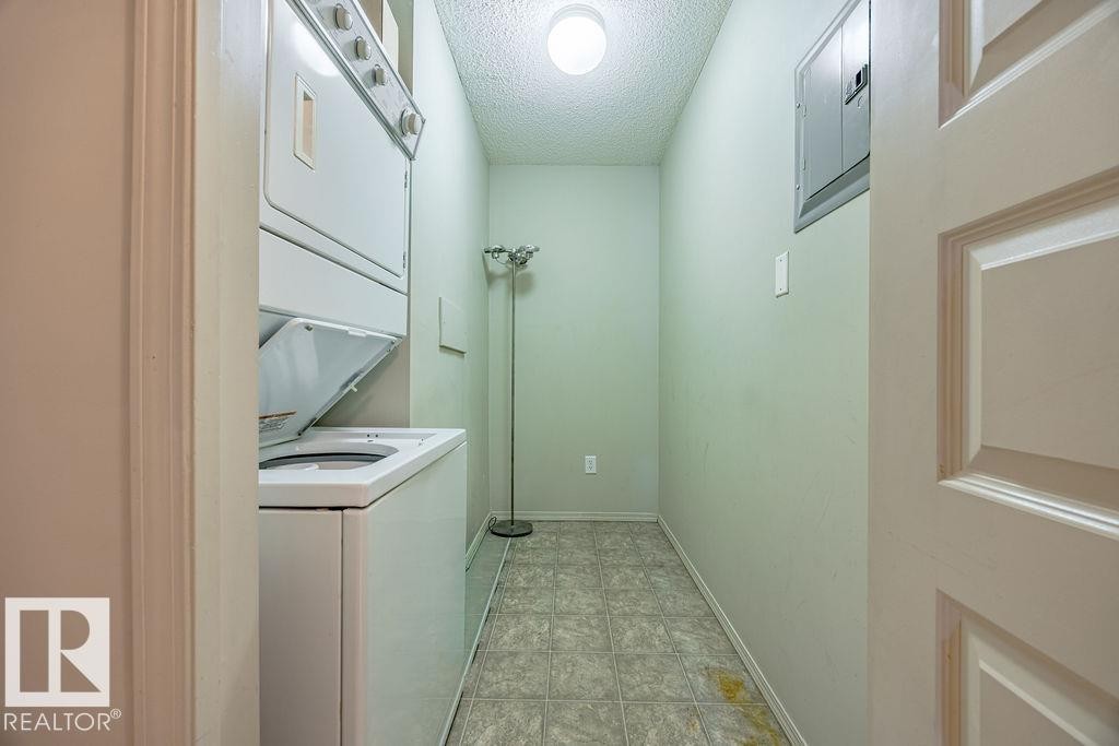 122 646 Mcallister Loop, Edmonton, AB - Indoor Photo Showing Laundry Room
