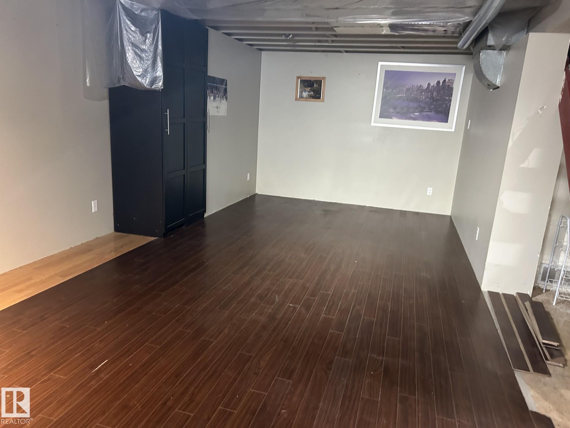 9128 83 Street, Edmonton, AB - Indoor Photo Showing Other Room