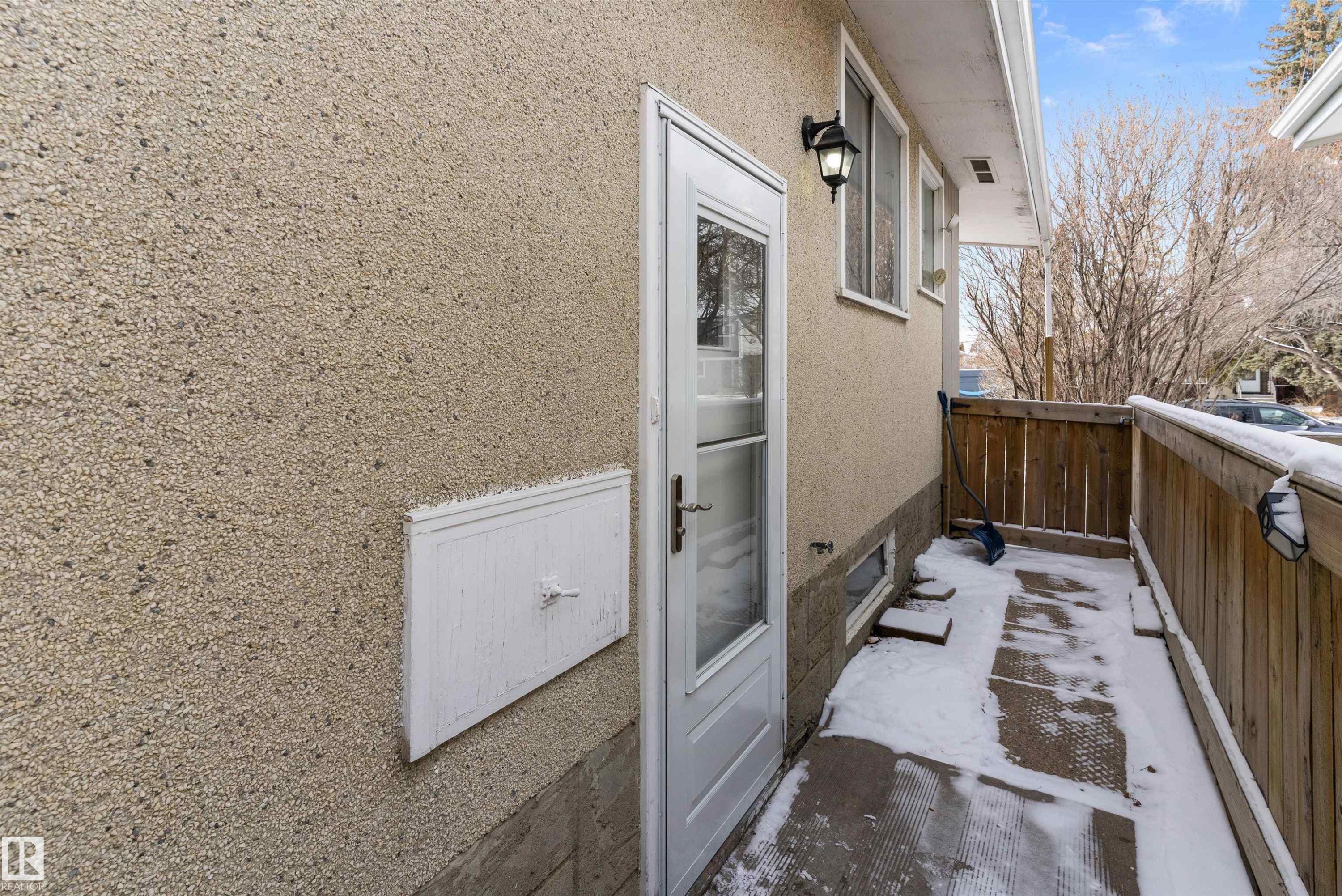 12721 90 Street, Edmonton, AB - Outdoor With Exterior