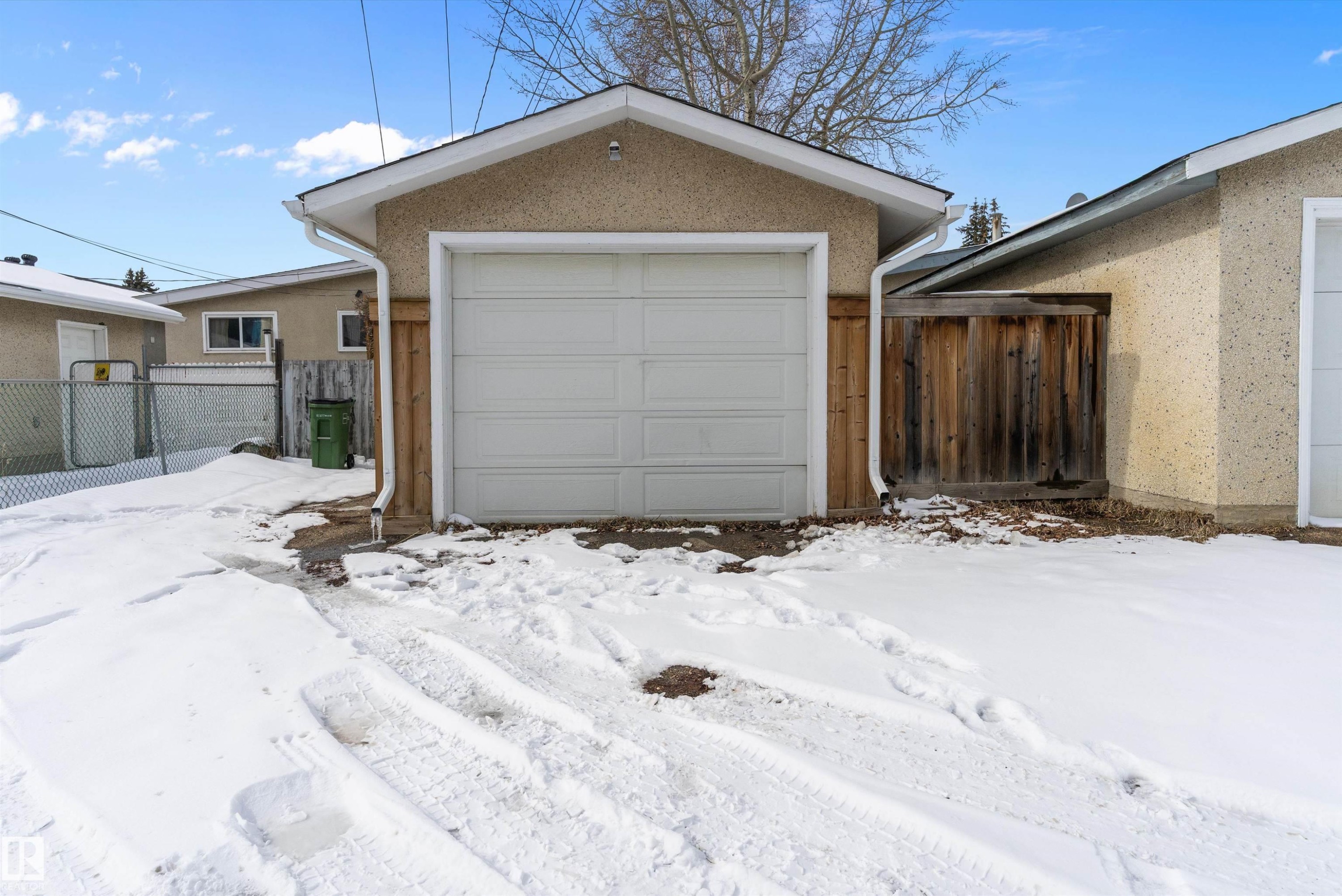 12721 90 Street, Edmonton, AB - Outdoor