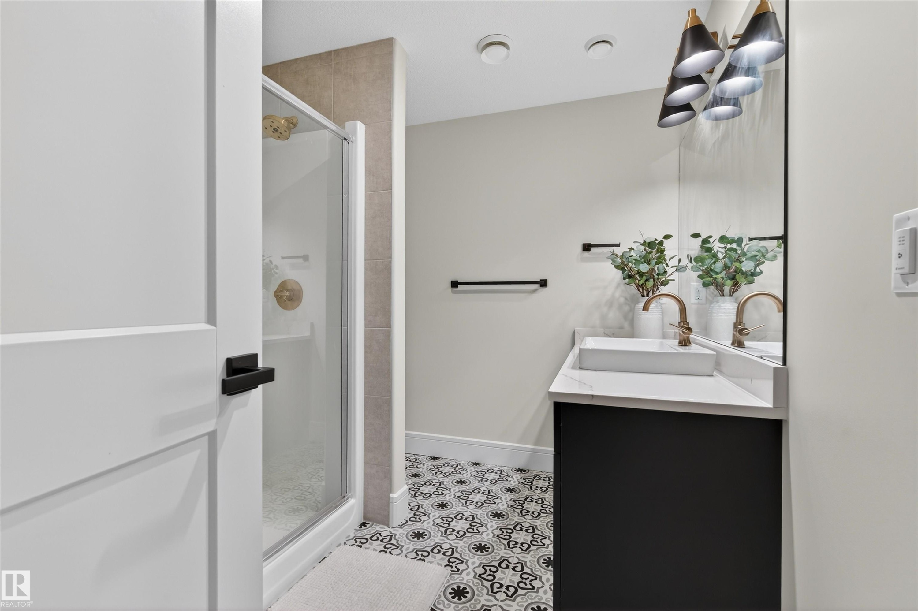20320 29 Avenue Nw, Edmonton, AB