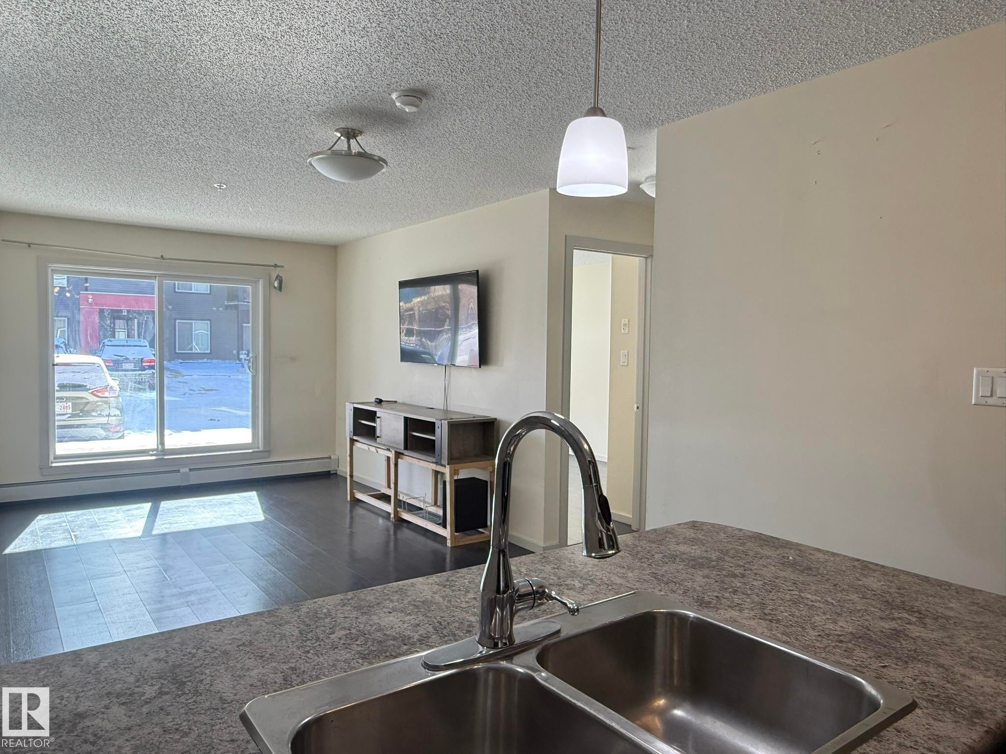 119 344 Windermere Road, Edmonton, AB - Indoor Photo Showing Kitchen With Double Sink