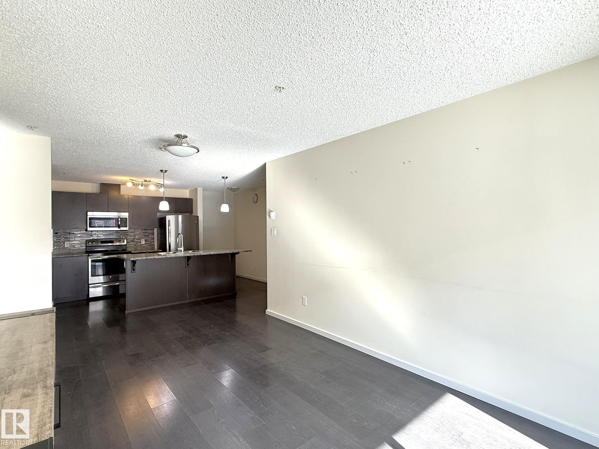 119 344 Windermere Road, Edmonton, AB - Indoor