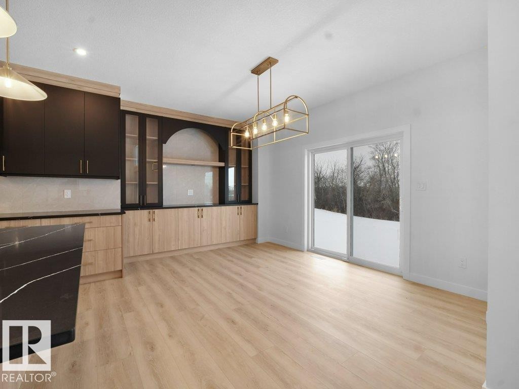 3282 Chernowski Way, Edmonton, AB - Indoor Photo Showing Kitchen