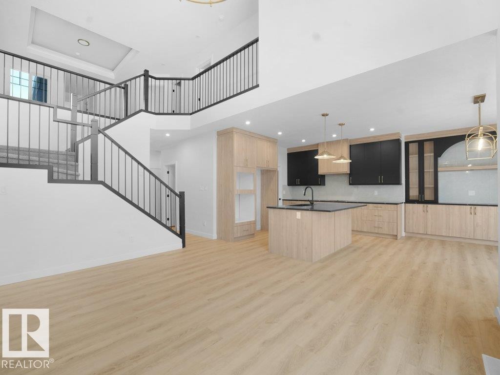 3282 Chernowski Way, Edmonton, AB - Indoor Photo Showing Kitchen