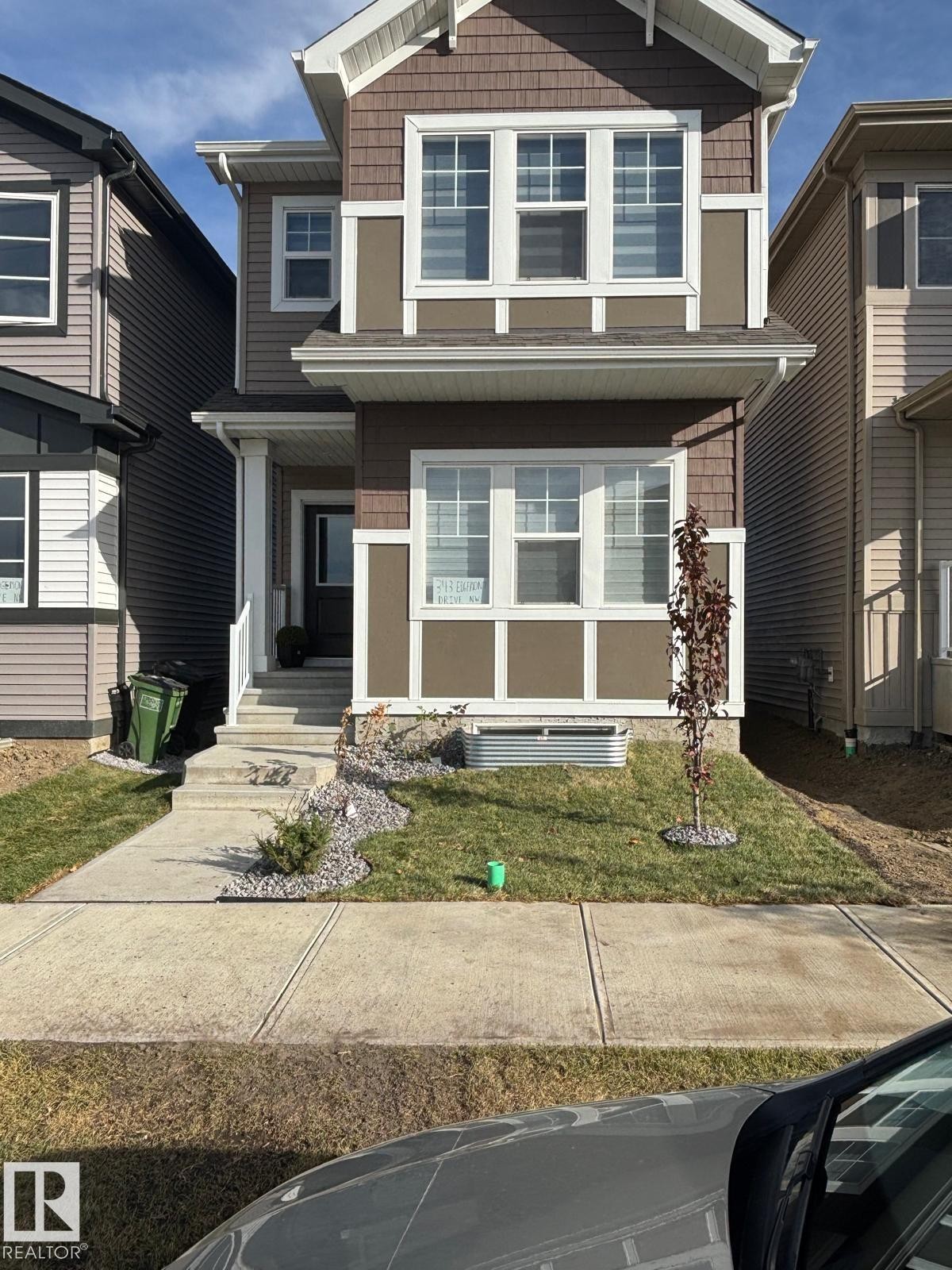 343 Edgemont Drive, Edmonton, AB - Outdoor With Facade