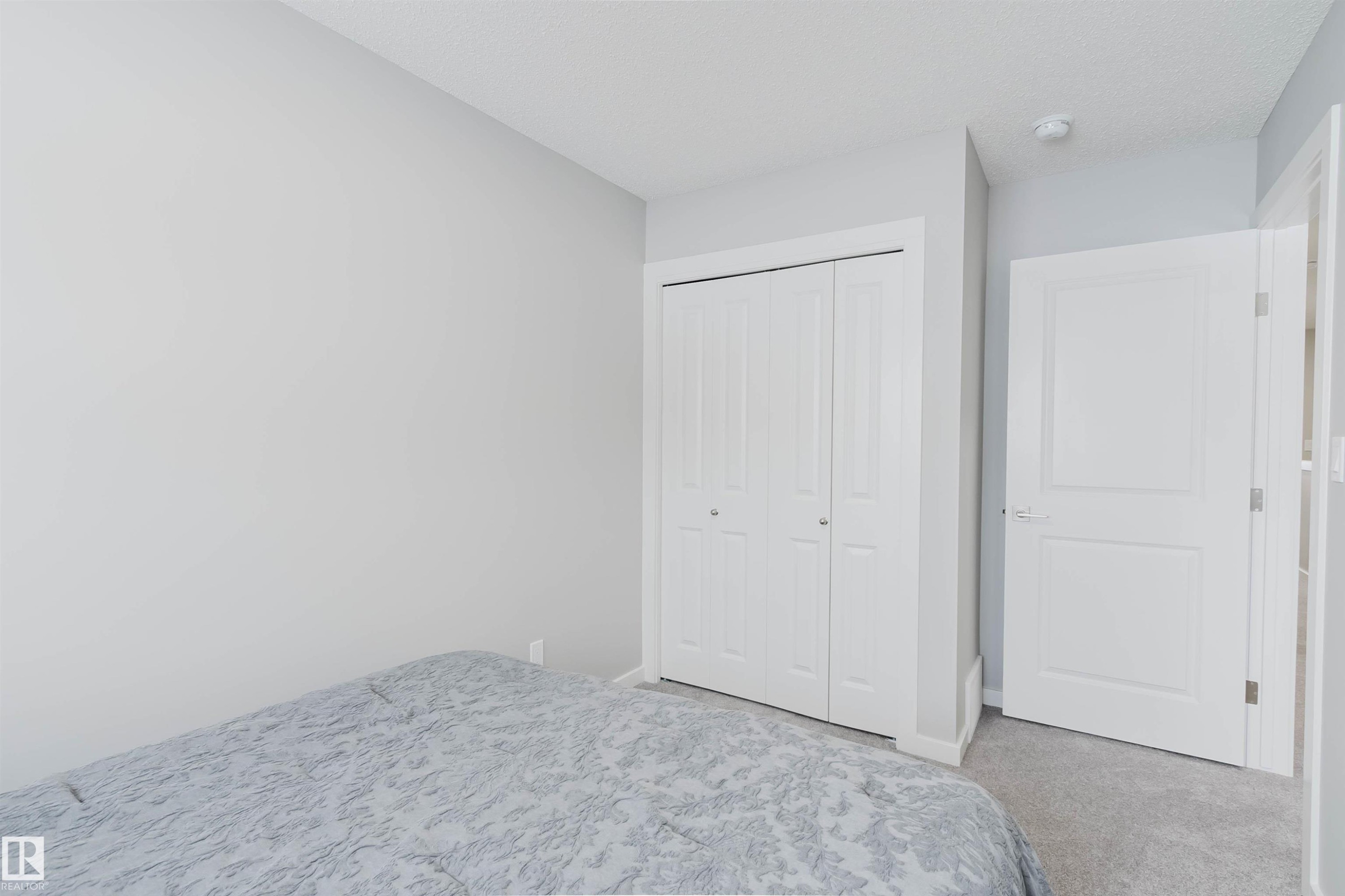 343 Edgemont Drive, Edmonton, AB - Indoor Photo Showing Bedroom