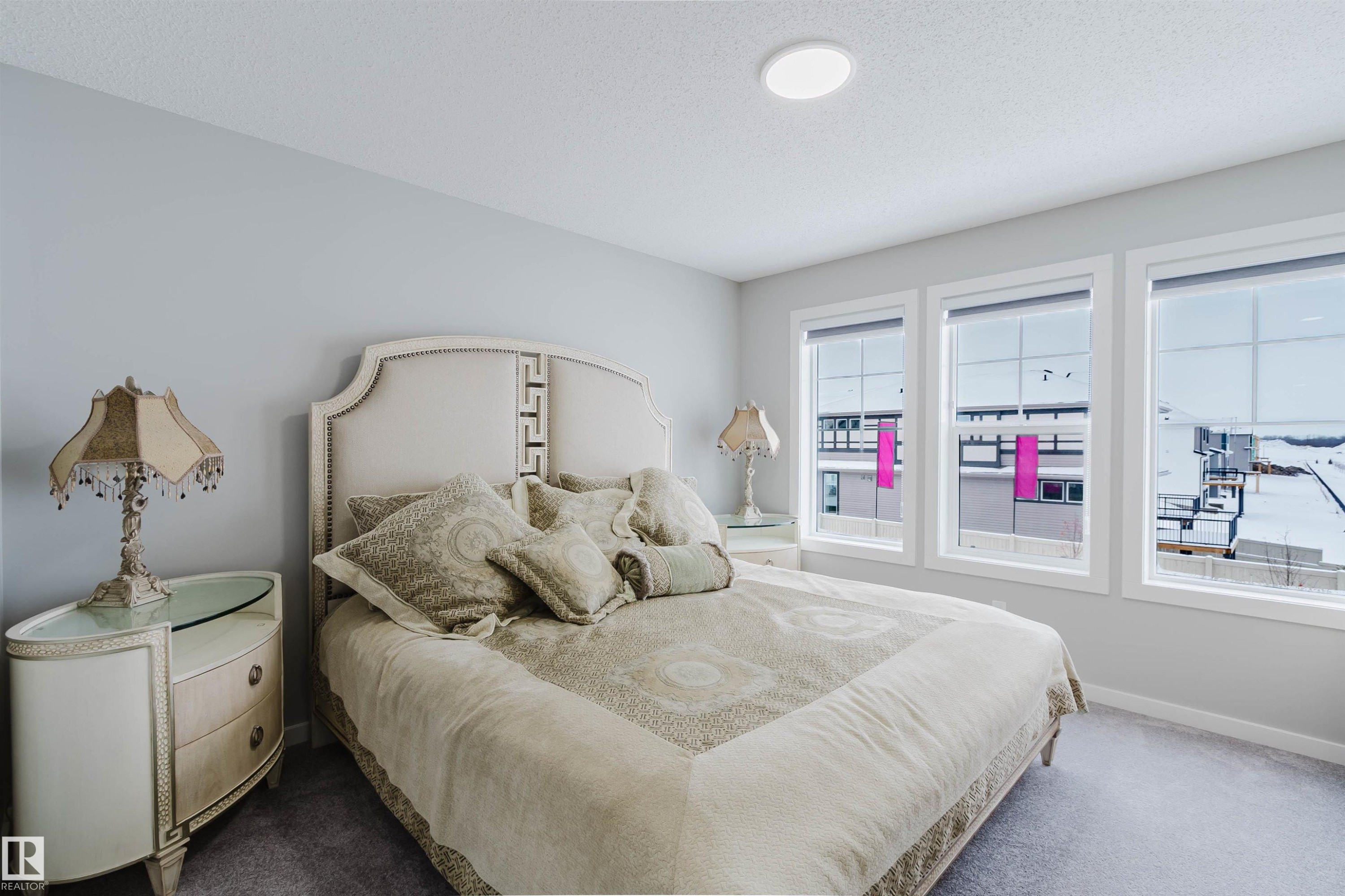 343 Edgemont Drive, Edmonton, AB - Indoor Photo Showing Bedroom