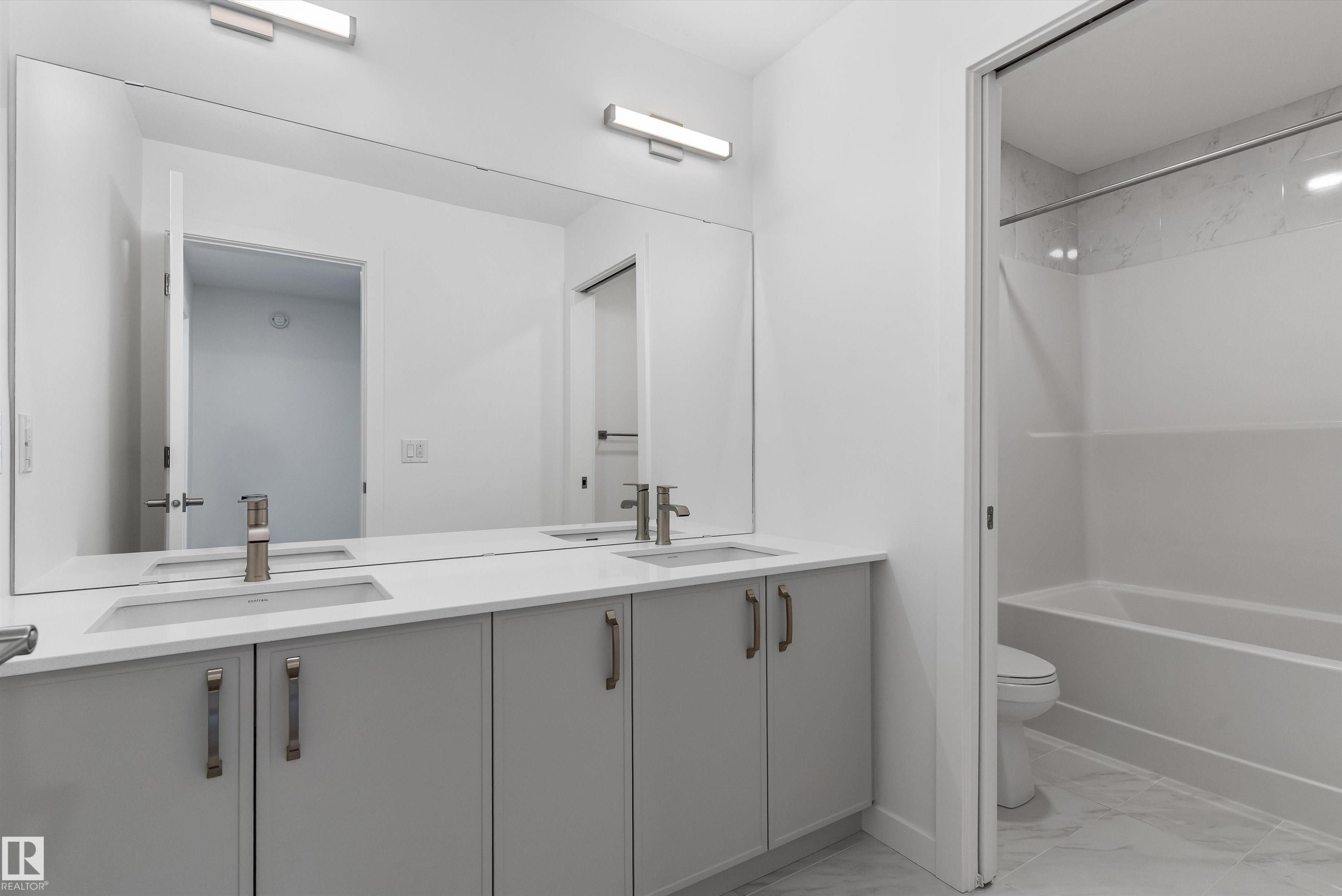 2728 194 Street, Edmonton, AB - Indoor Photo Showing Bathroom