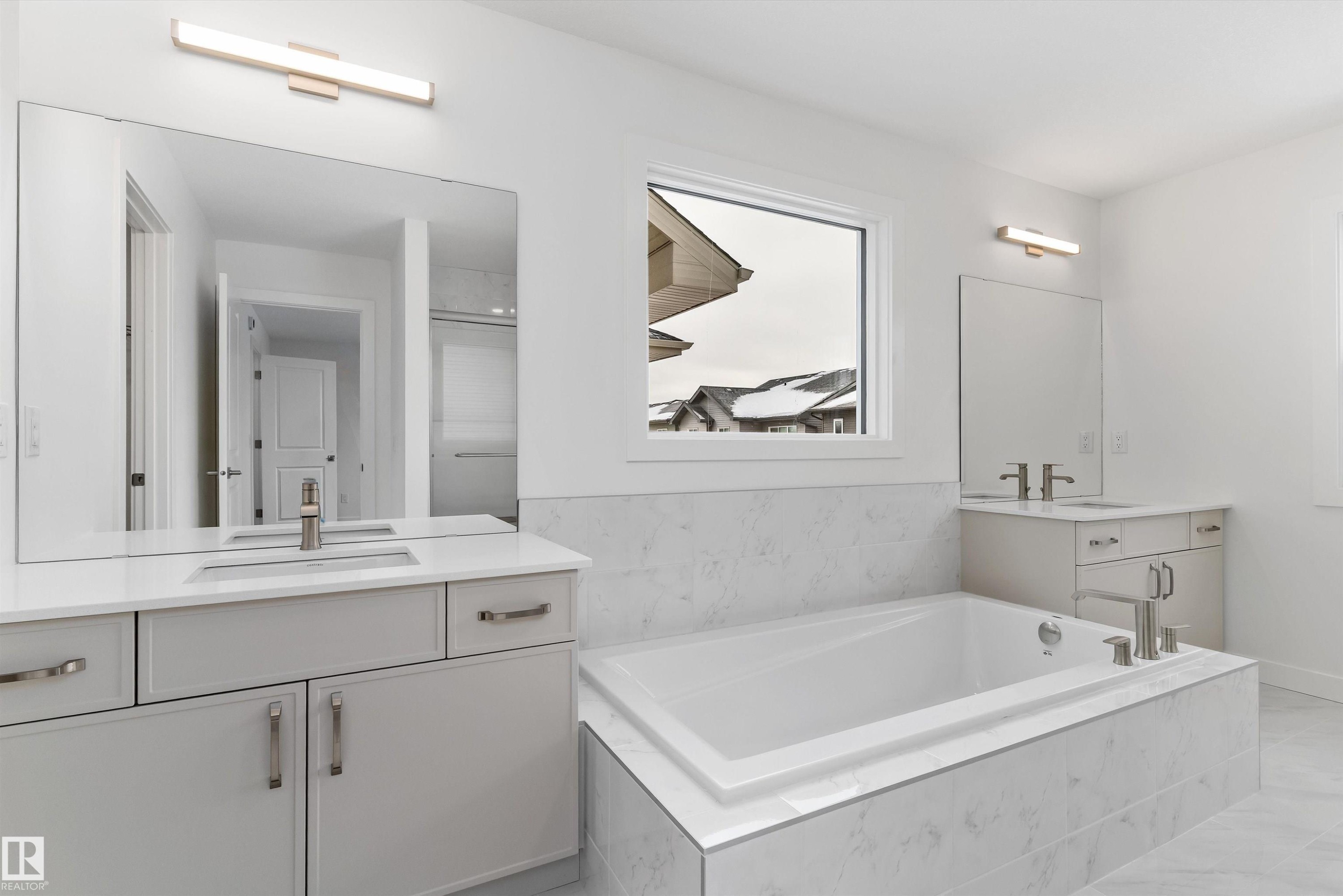 2728 194 Street, Edmonton, AB - Indoor Photo Showing Bathroom