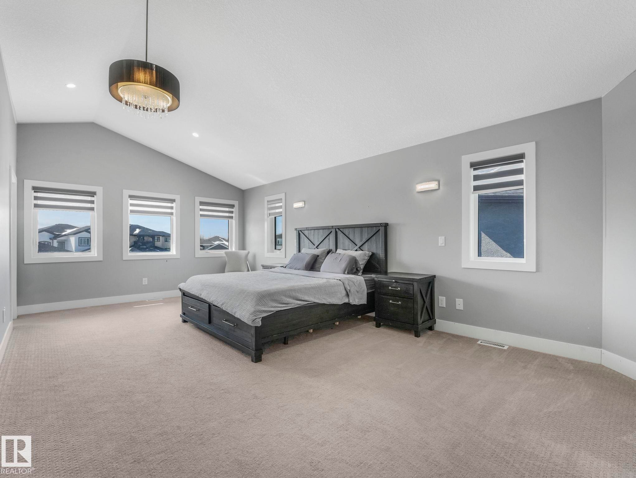1012 148 Avenue, Edmonton, AB - Indoor Photo Showing Bedroom