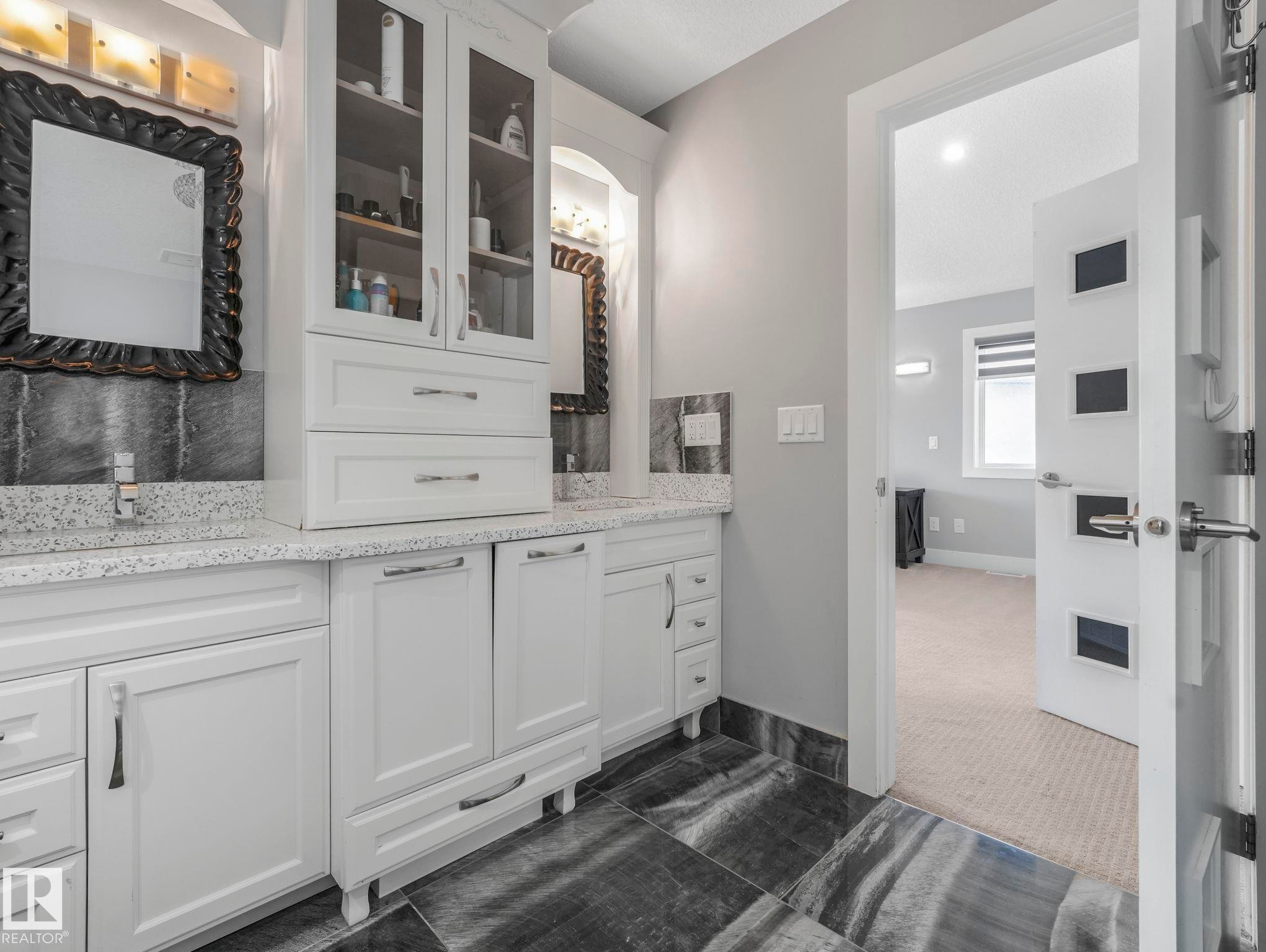 1012 148 Avenue, Edmonton, AB - Indoor