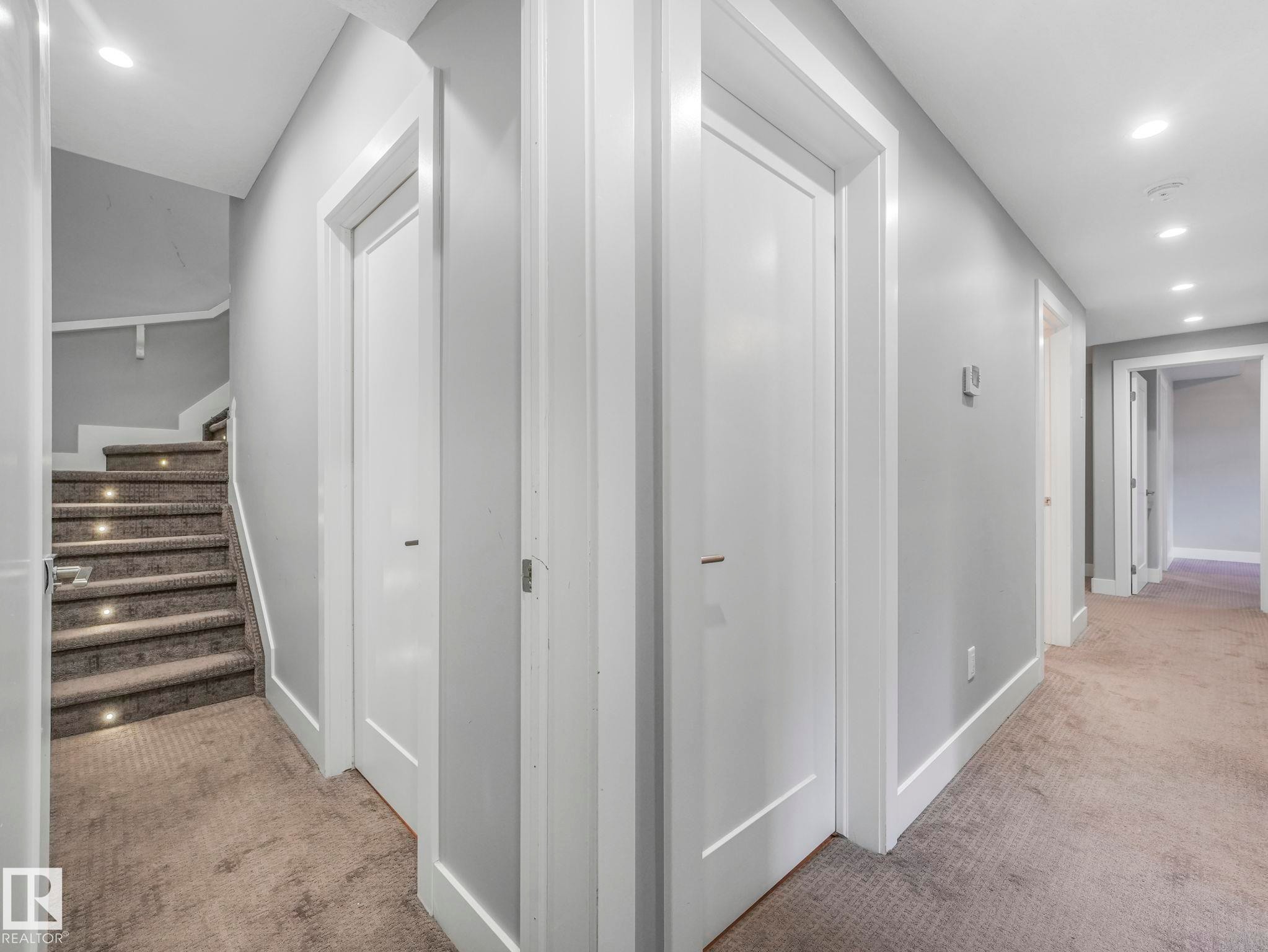 1012 148 Avenue, Edmonton, AB - Indoor Photo Showing Other Room