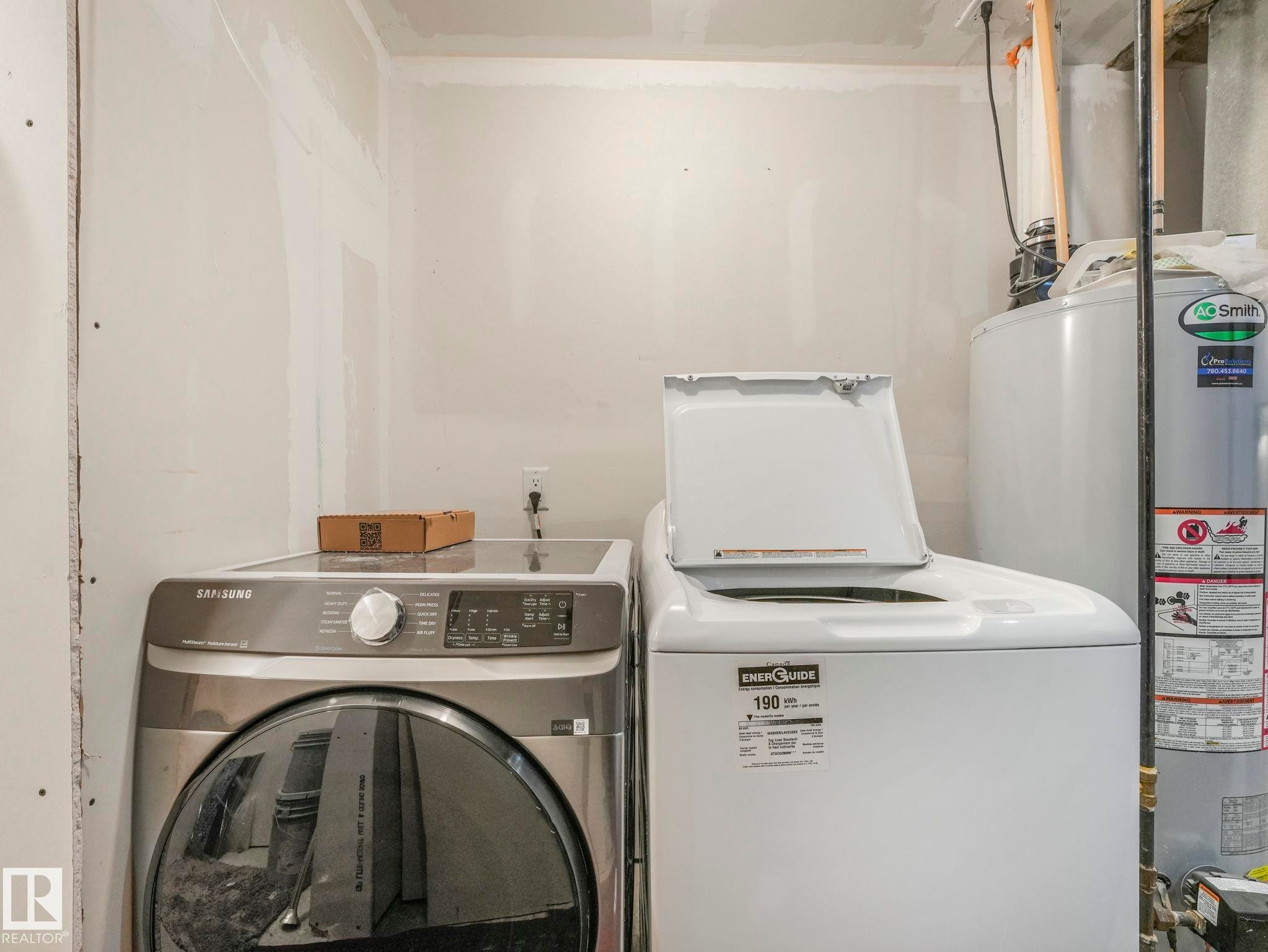 1012 148 Avenue, Edmonton, AB - Indoor Photo Showing Laundry Room
