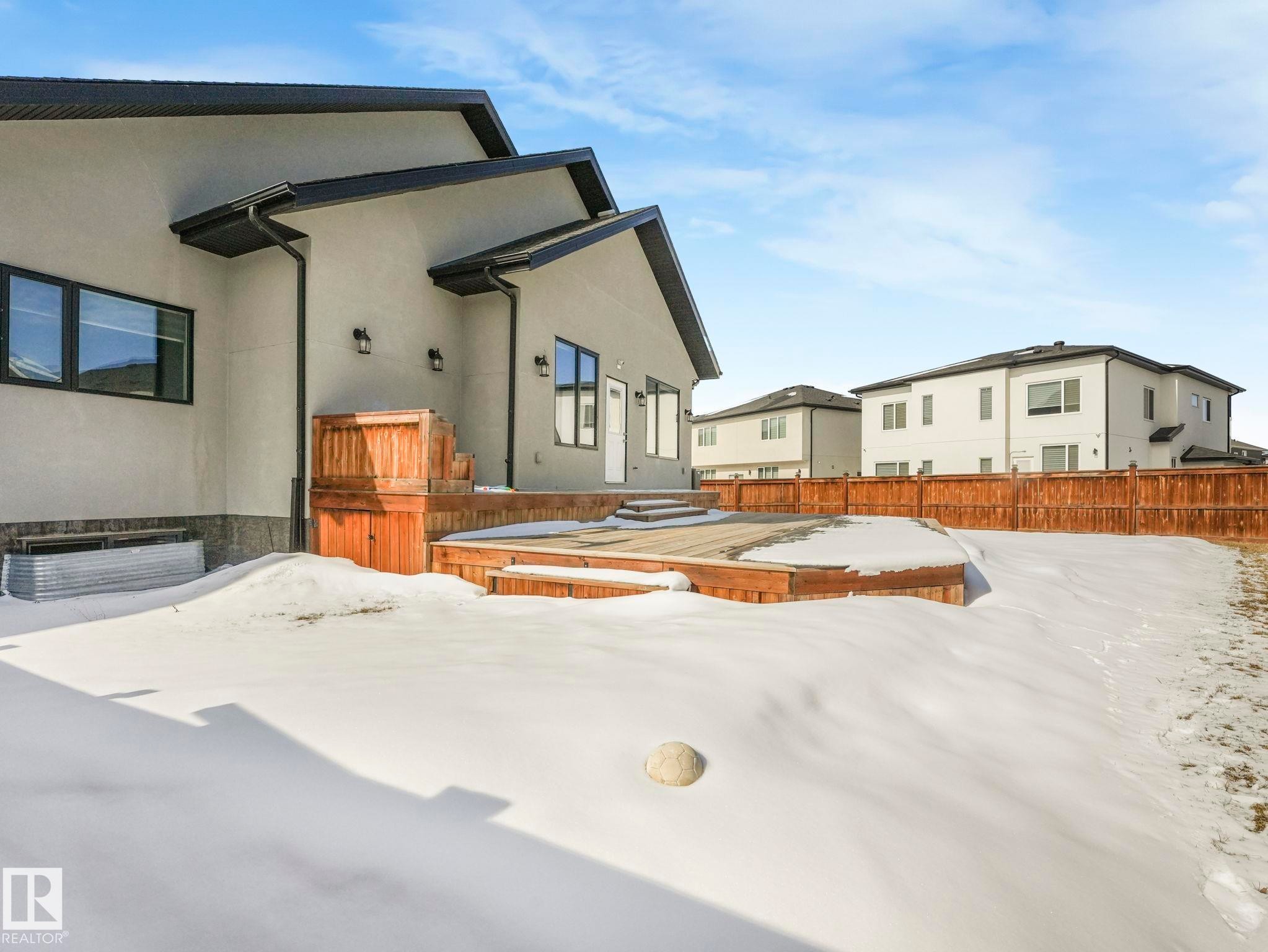 1012 148 Avenue, Edmonton, AB - Outdoor